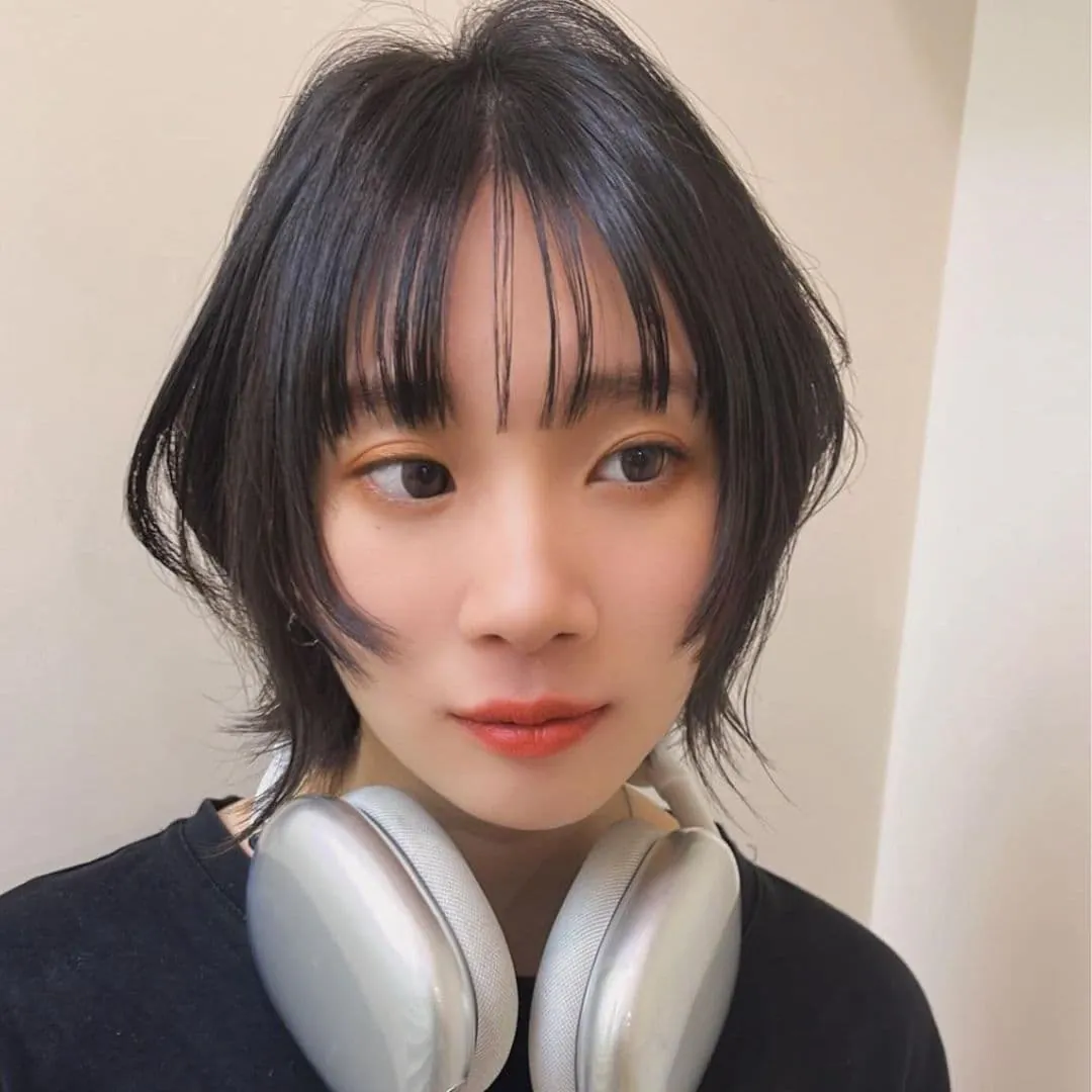Japanese-Style Short Layered Cut / Created by Yishu