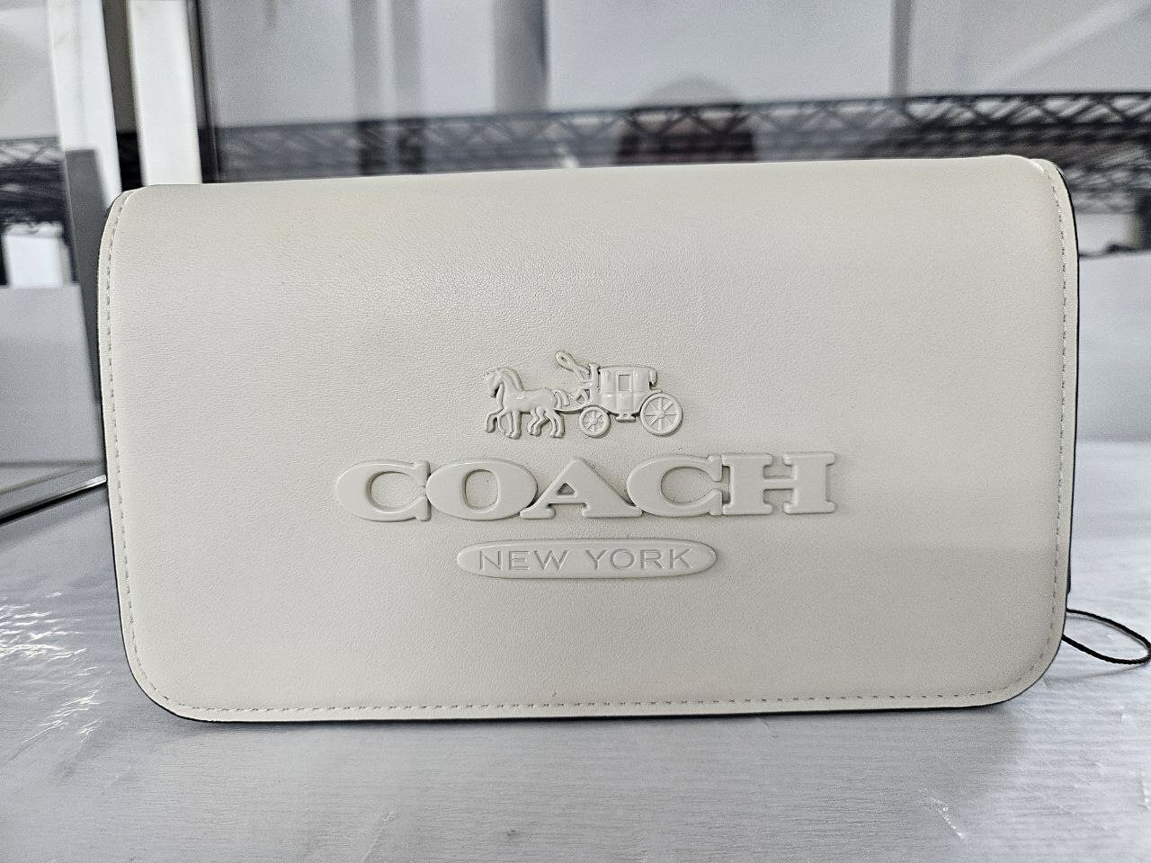 [S] COACH CT778 TNI CSB SMTH LTH,SV/CHALK), 196395409150 (SCO942)
