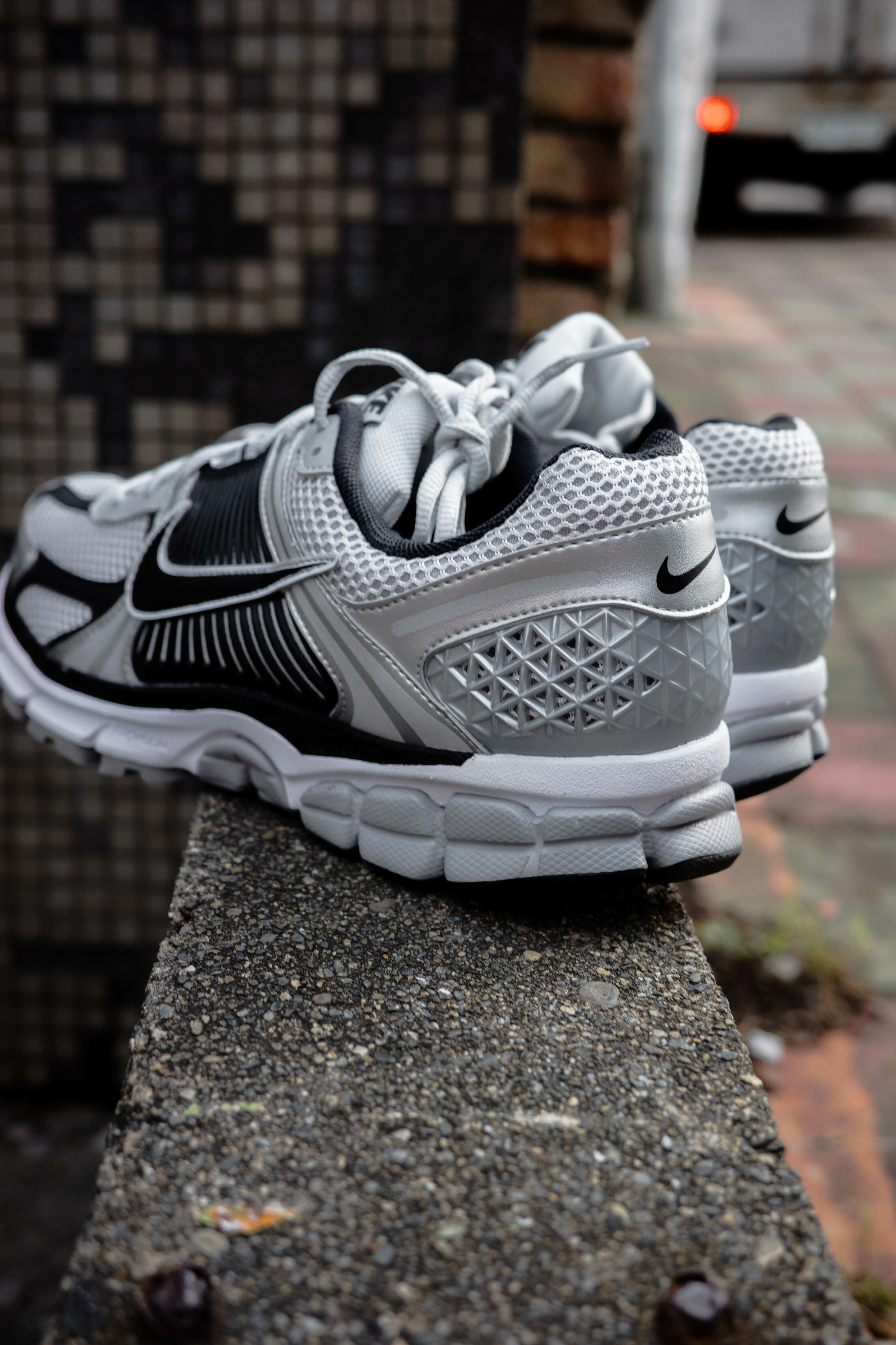 Nike Zoom Vomero 5 金屬黑 金屬銀黑 fj4151-004