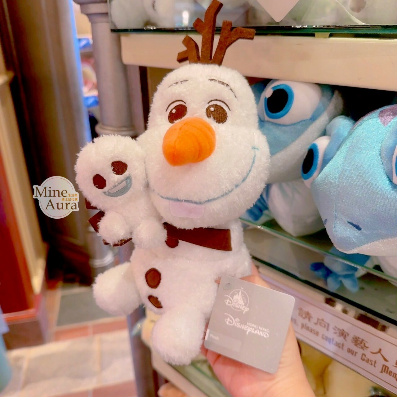 World of Frozen 限定 雪寶 Olaf 抱 迷你小雪寶  娃娃 玩偶 冰雪奇緣 Frozen -香港迪士尼樂園