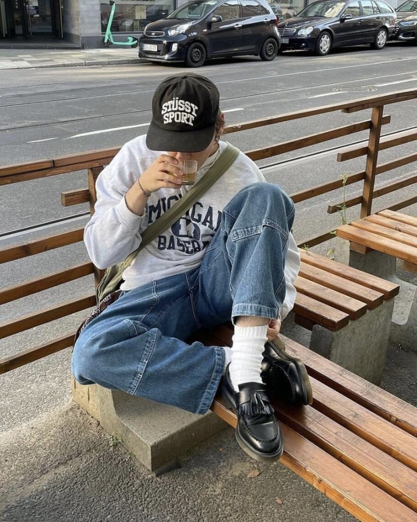 Dr.Martens 馬汀 Adrian 英倫 流蘇 硬皮 皮鞋 樂福鞋