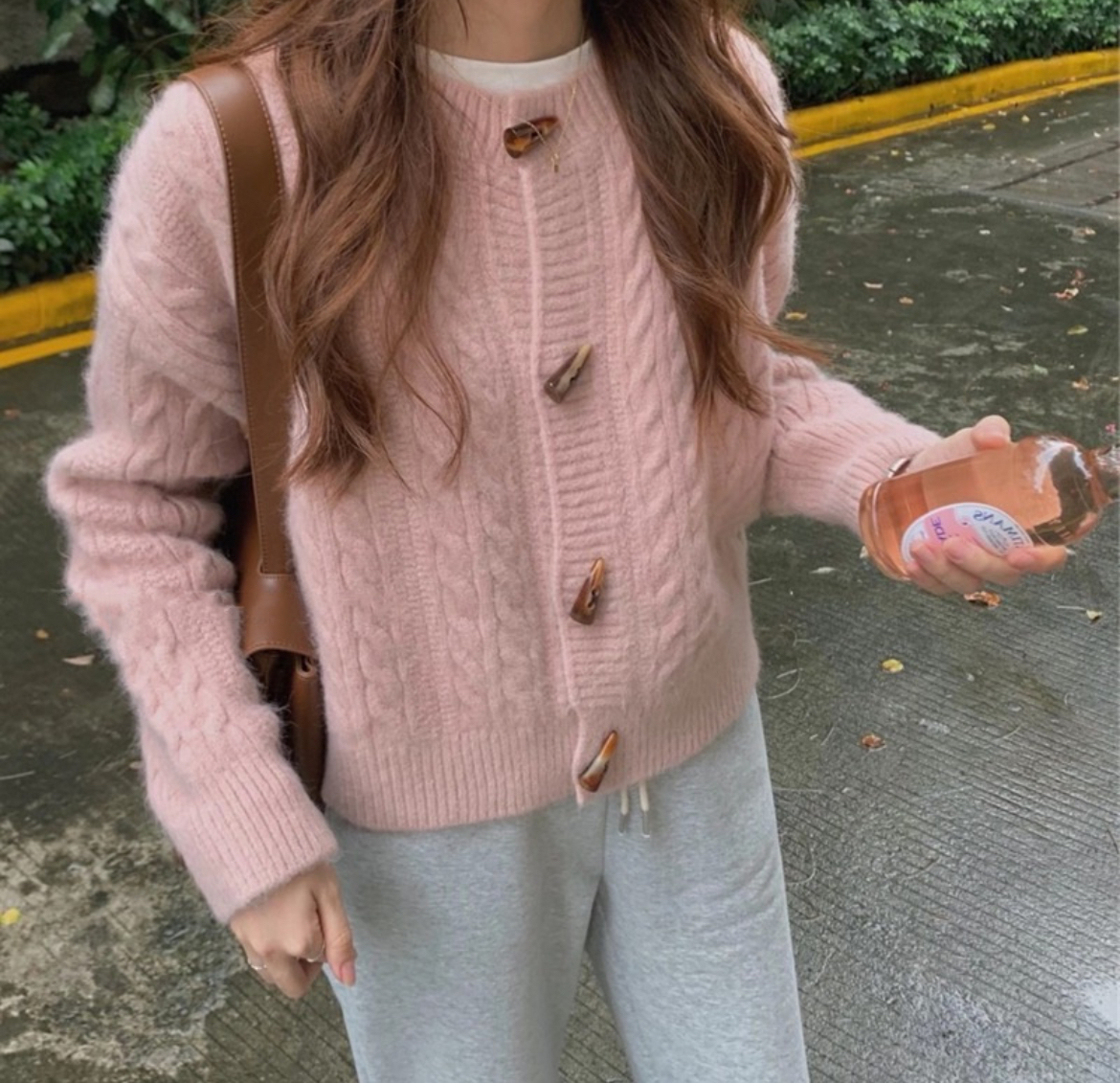 ᴷᴼᴿᴱᴬ 正韓🇰🇷日系牛角釦短版麻花編織針織外套（五色）