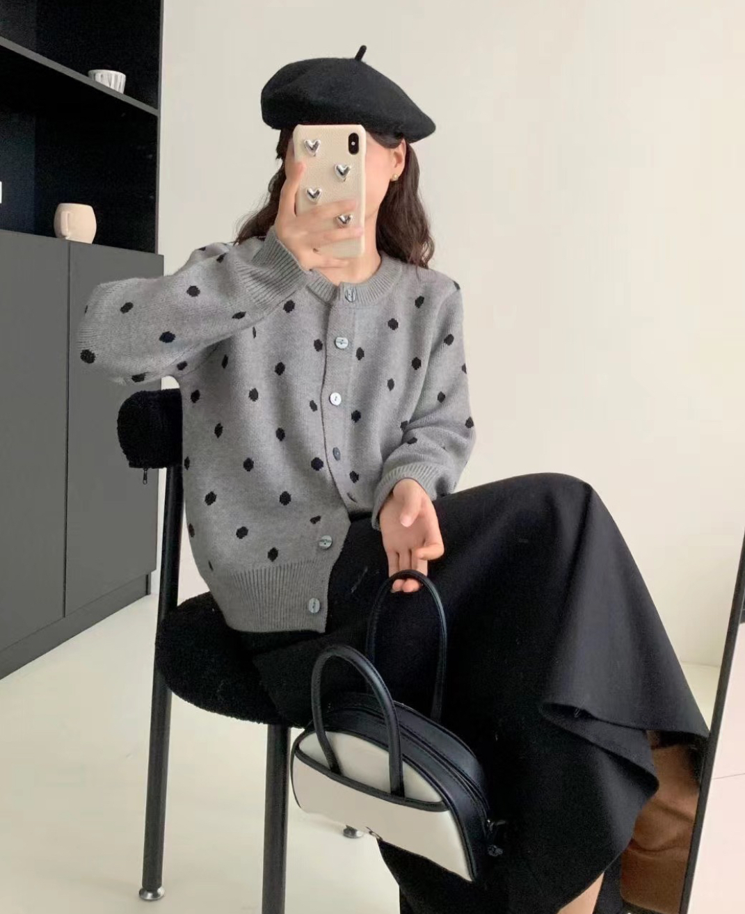 ᴷᴼᴿᴱᴬ 正韓🇰🇷圓點針織氣質百搭寬鬆顯瘦毛衣外套（兩色）