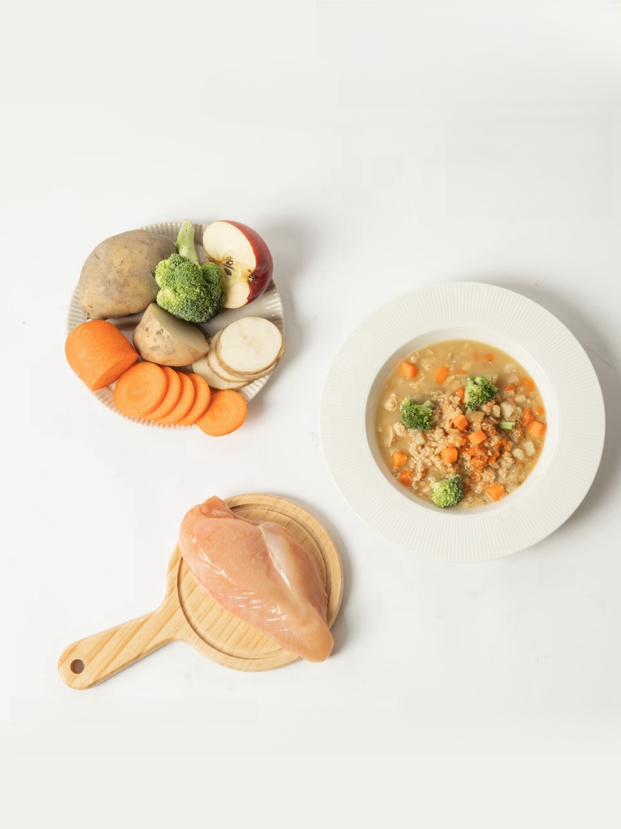 【寵心出發】機能鮮食餐包｜義式白醬嫩雞佐時蔬 (低脂高纖)