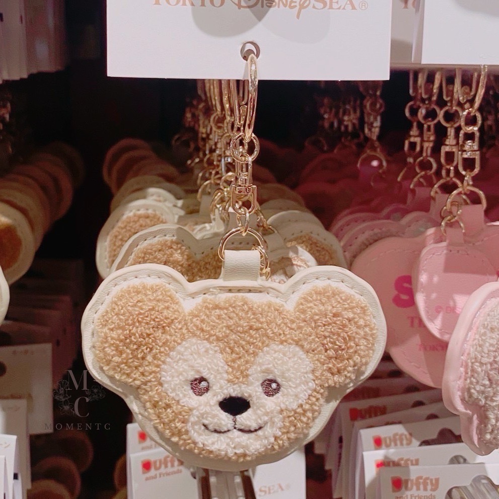 迪士尼樂園連線-達菲絨毛皮革吊飾