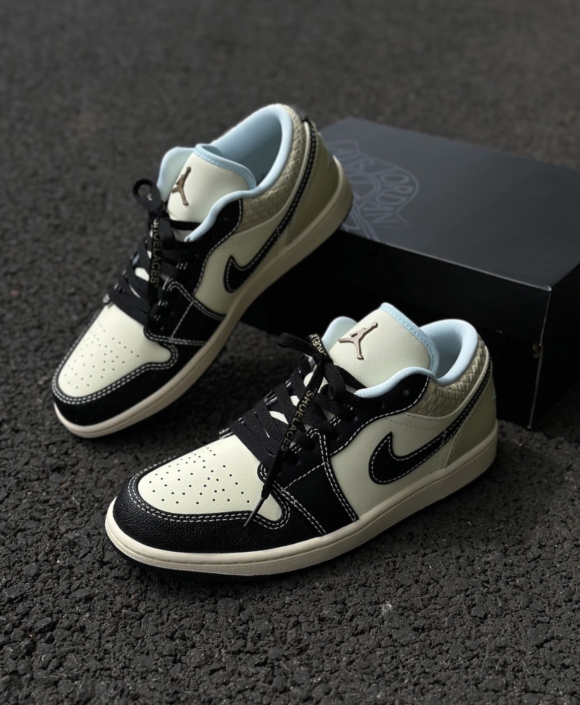預購 NIKE Air Jordan 1 Coconut Milk 椰奶 黑 金標 男款