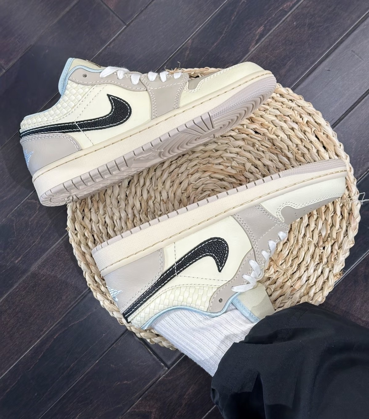 預購 Nike Air Jordan 1 Low 椰奶色編織