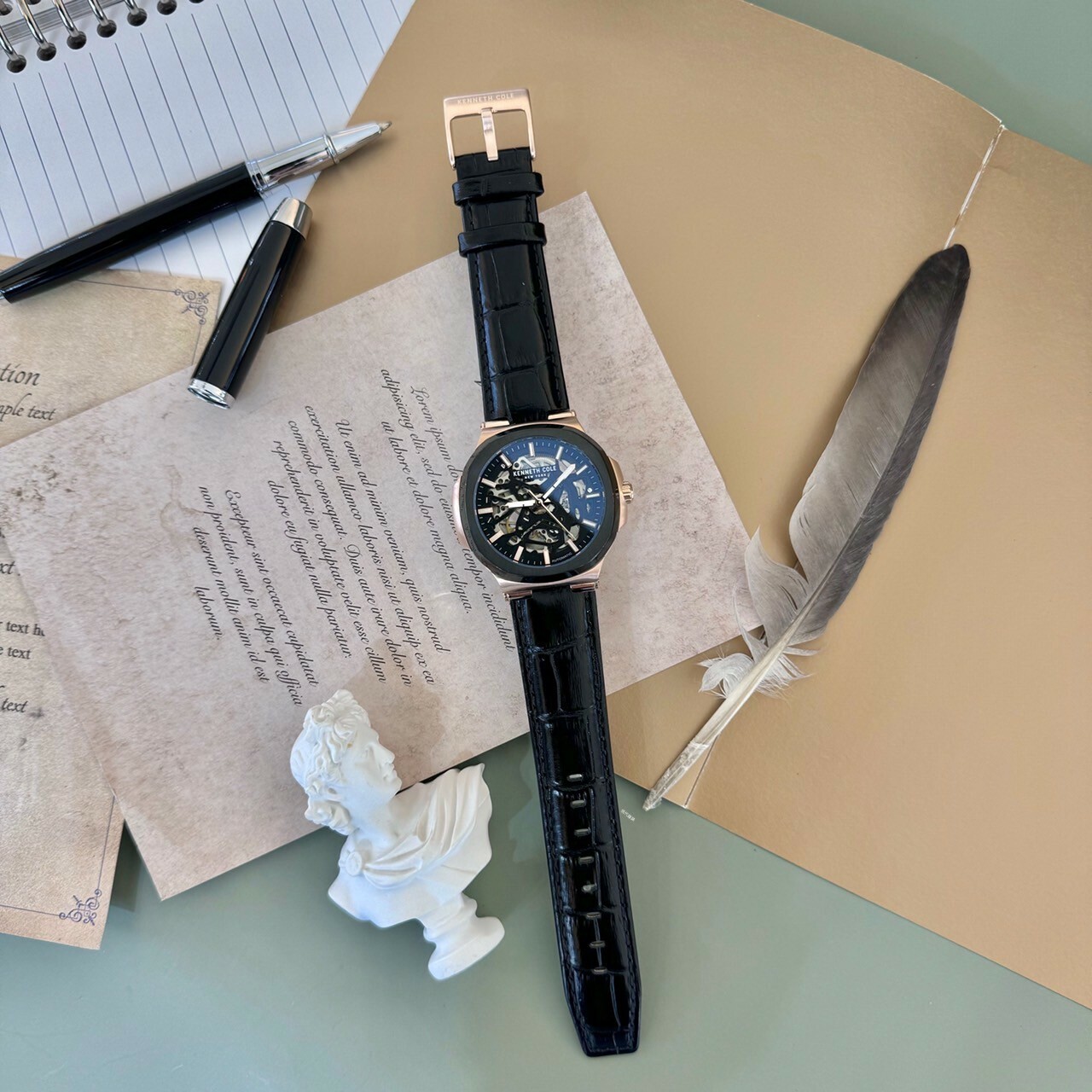 【KENNETH COLE】時尚紐約都會風鏤空機械腕錶  KCWGX0046204 46mm 現代鐘錶