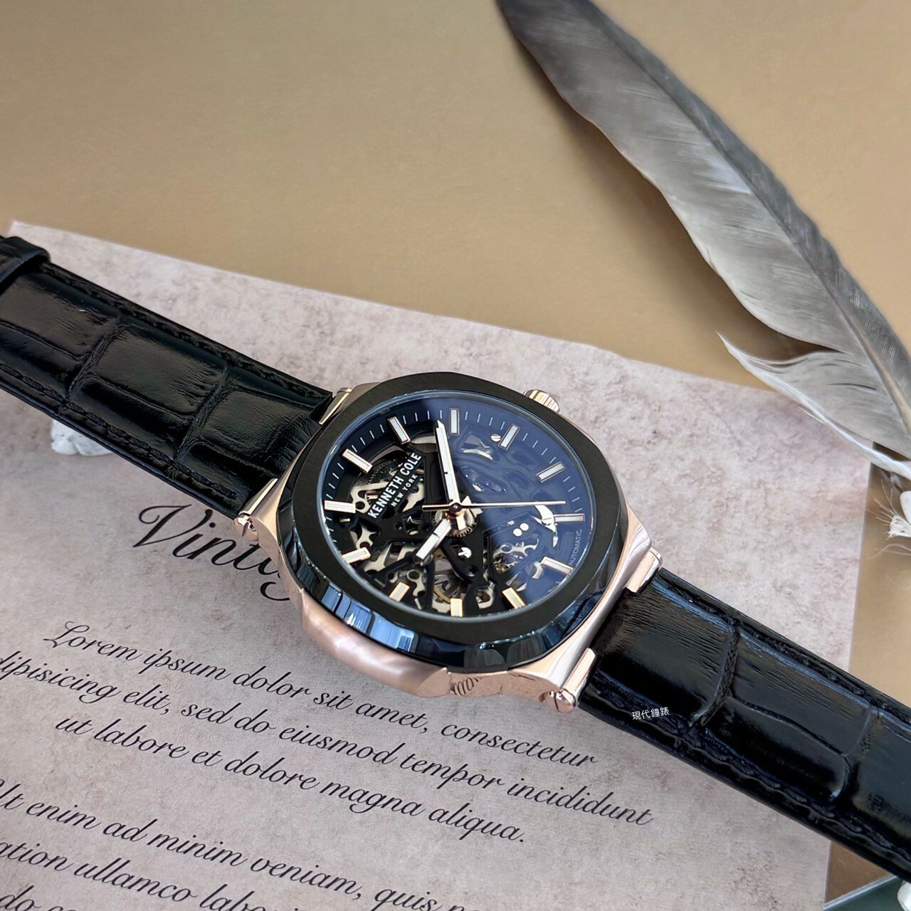 【KENNETH COLE】時尚紐約都會風鏤空機械腕錶  KCWGX0046204 46mm 現代鐘錶