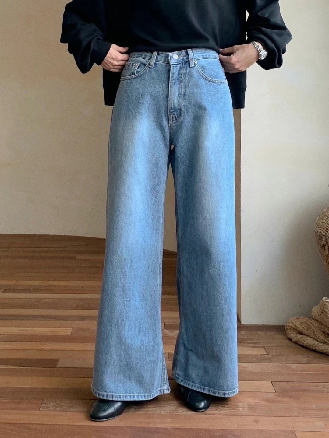 正韓微刷白闊腿牛仔褲