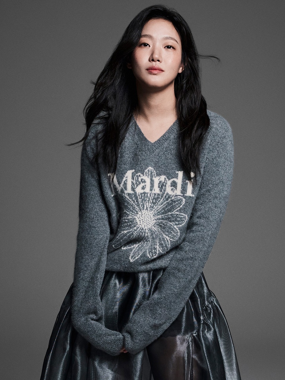 Mardi Mercredi RACCOON BLENDED V NECK FLOWERMARDI