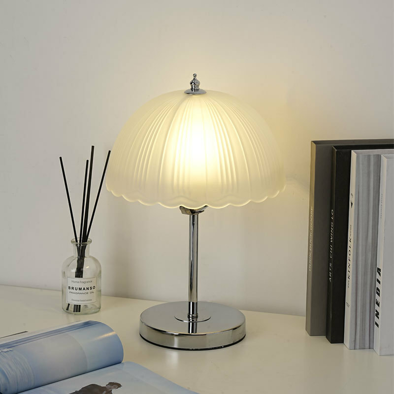 《4891》少女溫柔花瓣三段式燈光檯燈