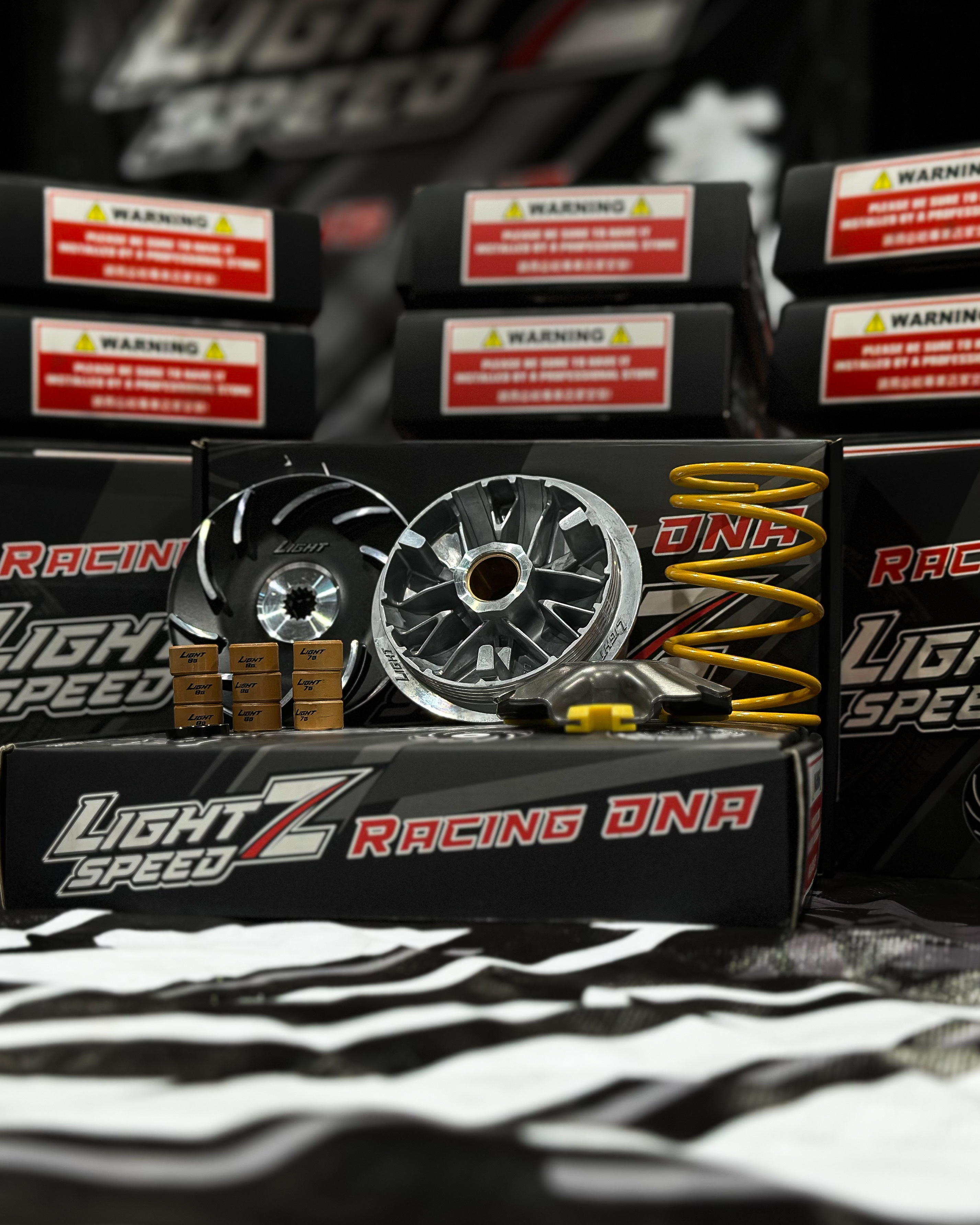 Lightspeed Z R版前組