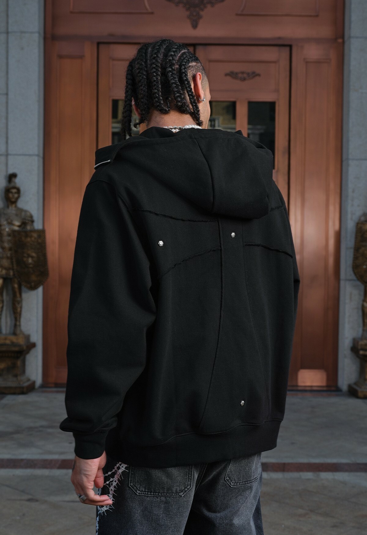 STK SmallTownKid 鉚釘十字貼布 連帽外套