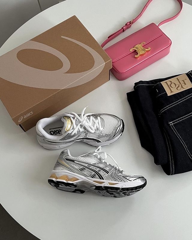 ASICS Gel-Kayano 14 白金