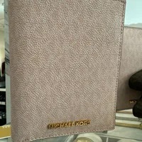 [S] MICHAEL KORS 35F3GTVN2B JET SET TRAVEL TRAVEL PASSPORT WALLET,LT POWDER BLUSH, 196163987576 (SMK1006)