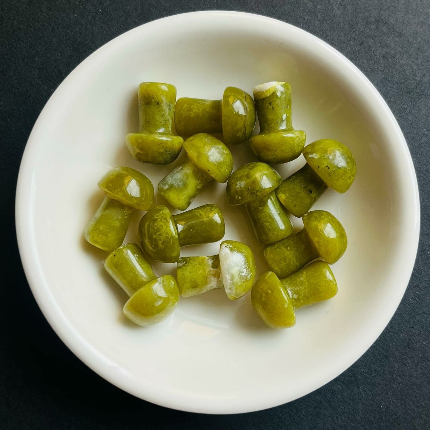 [原石] 蛇紋石 小蘑菇