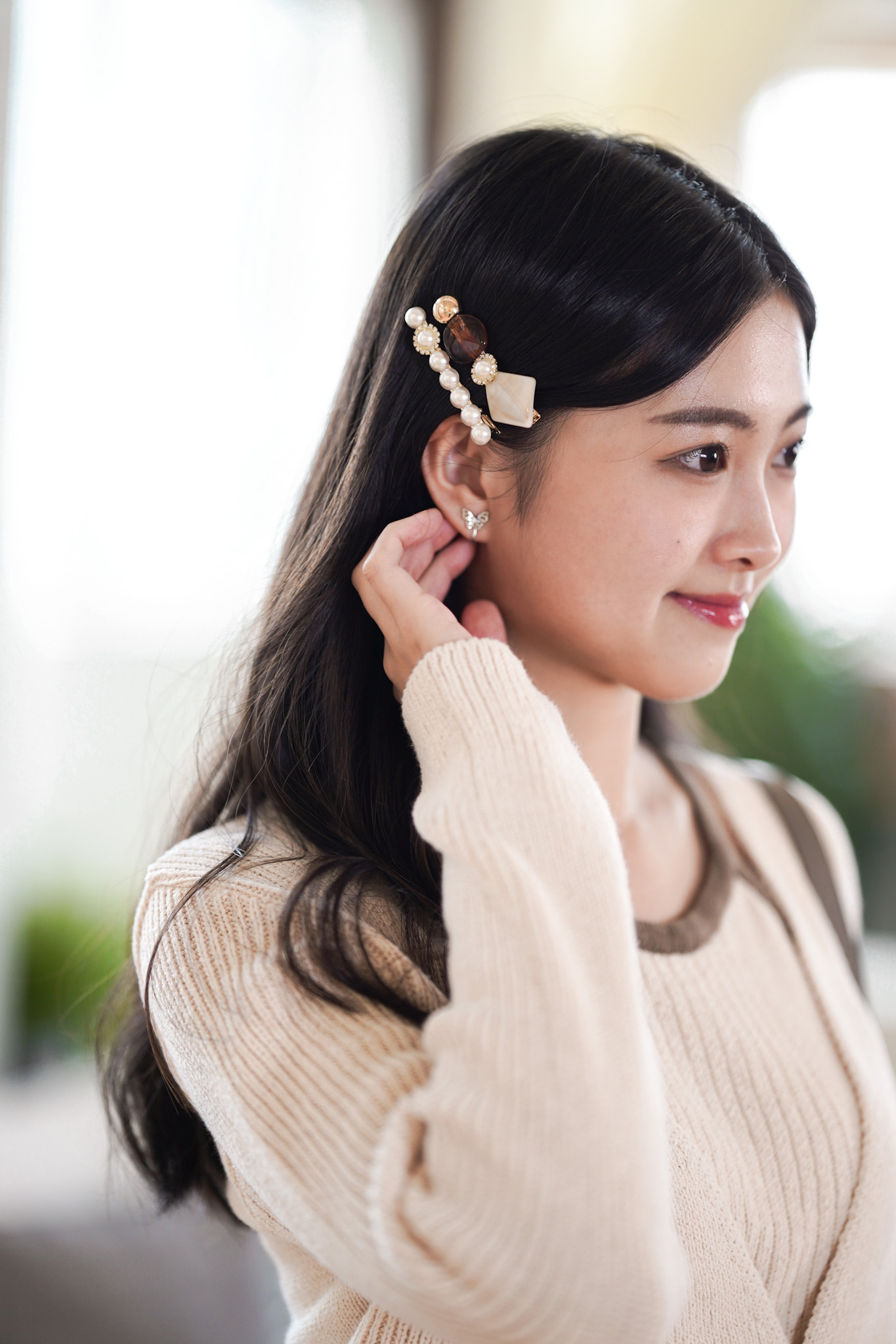 AC141 Classical Pearl Hair Clip Set