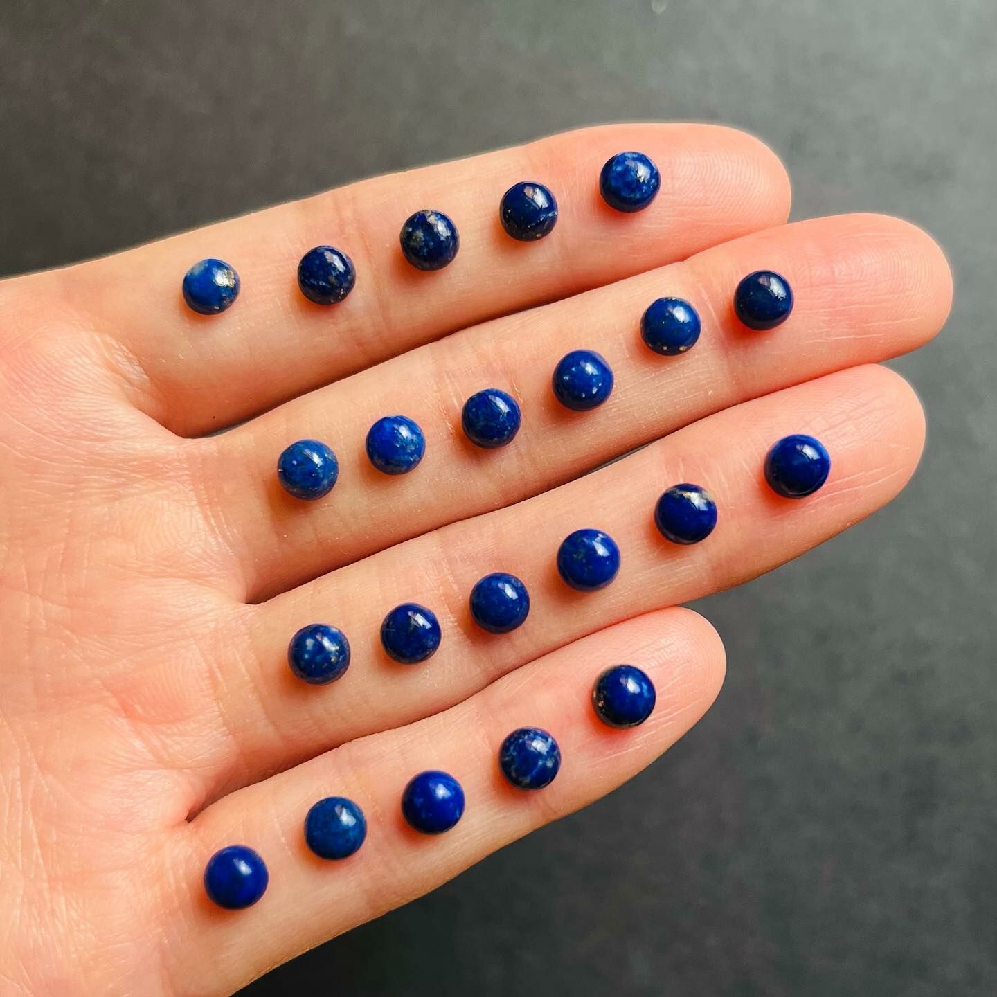 [原石] 阿富汗青金石 水晶裸石