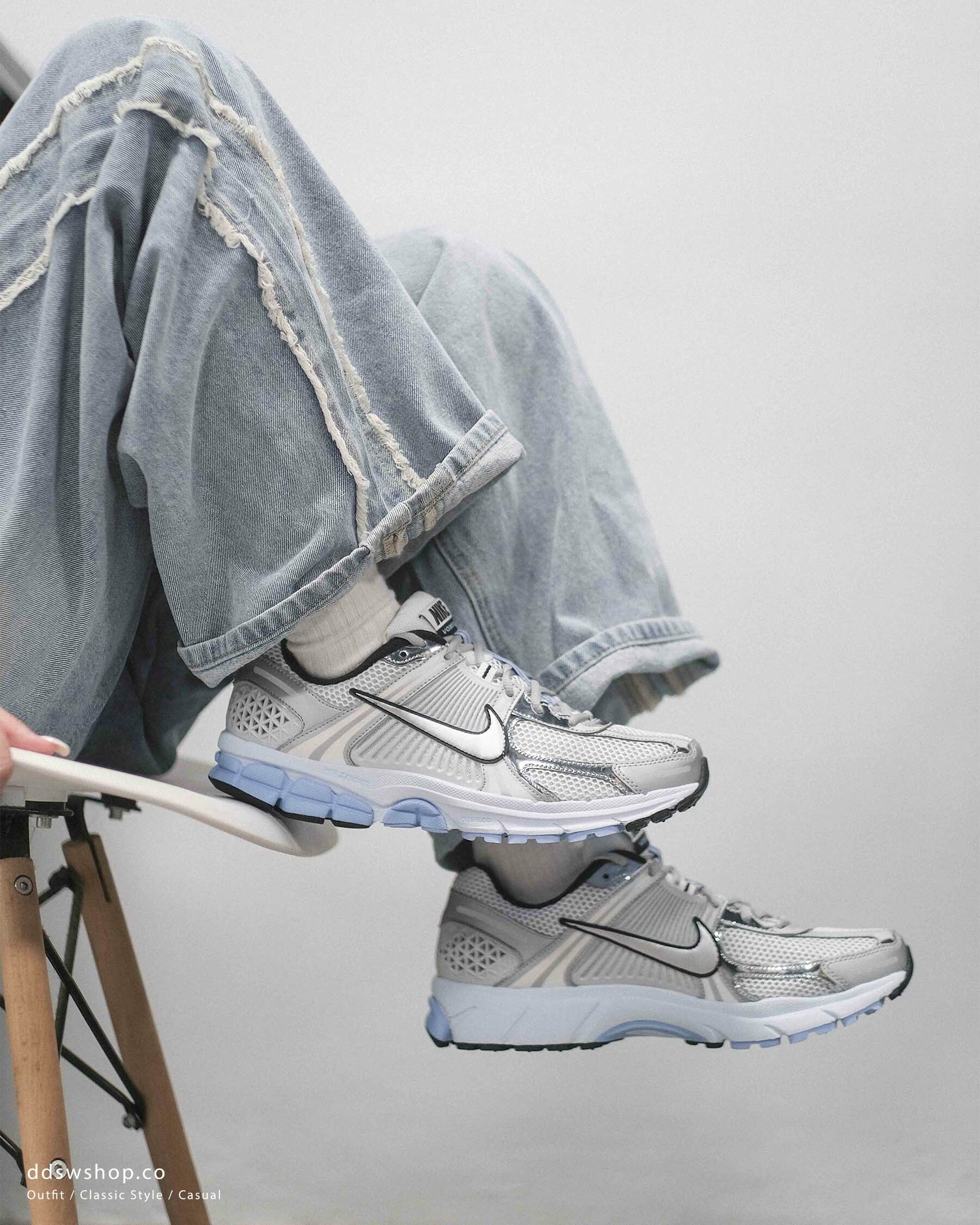 "調貨" Nike Zoom Vomero 5 金屬銀藍 女款 HF1877-100
