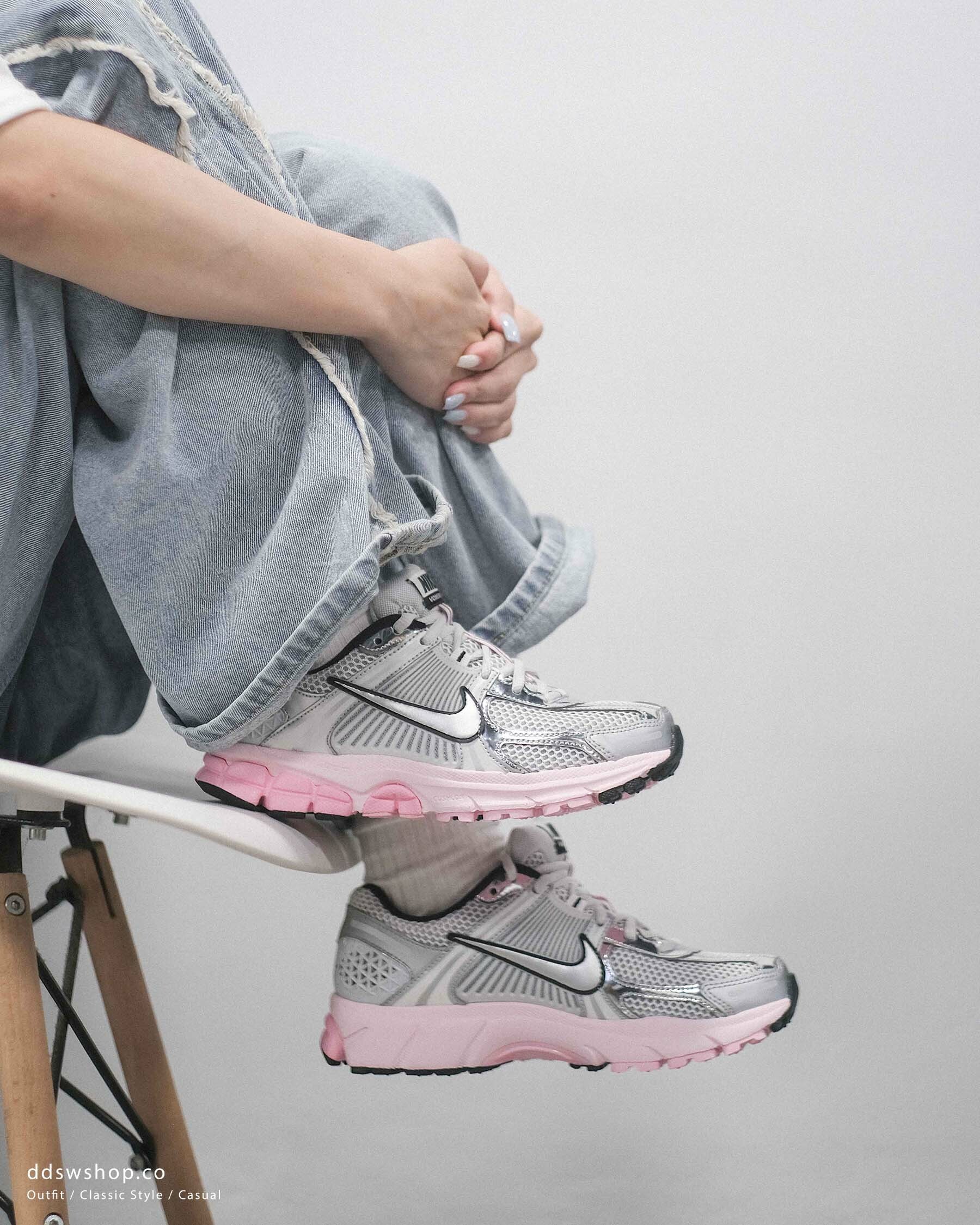"調貨" Nike Zoom Vomero 5 金屬銀粉 女款 HF1877-001