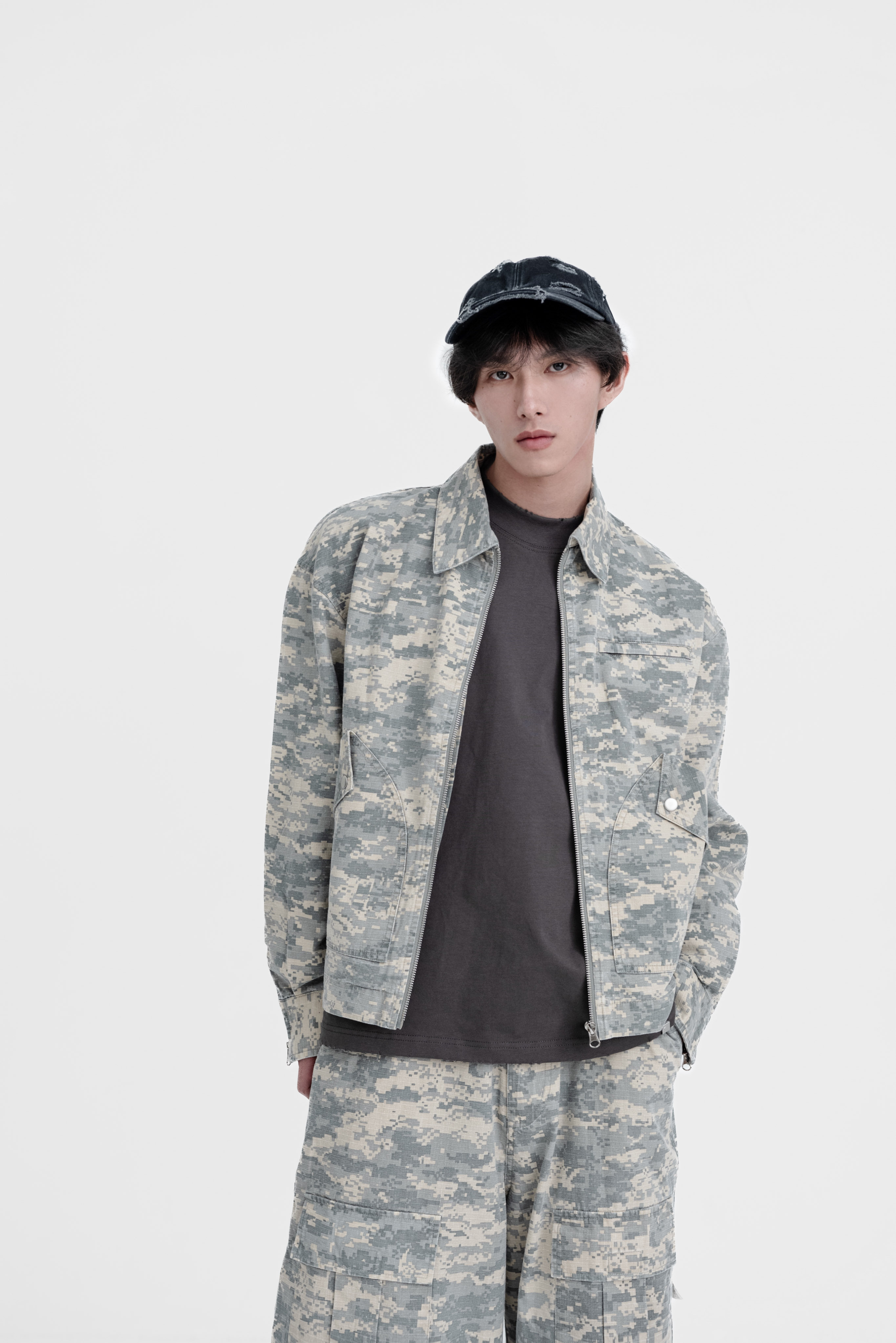 SIMON MADE OW-2411 數位 迷彩 戰損 短版 夾克