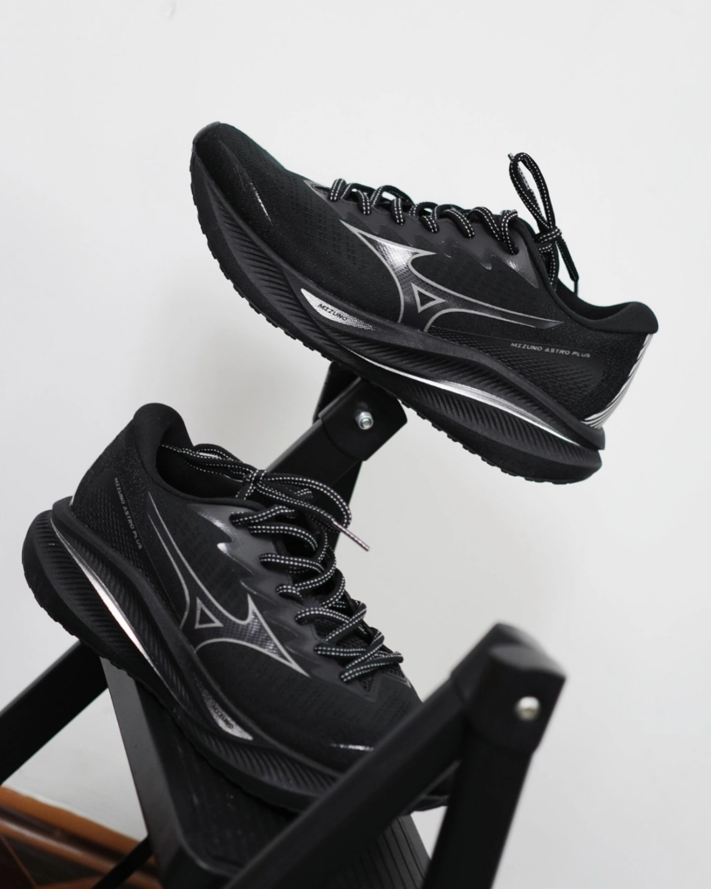 (預訂) MIZUNO Astro Plus - D1GH240101