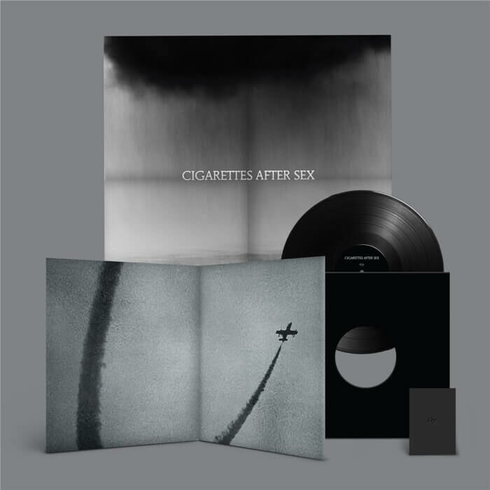Cigarettes After Sex《Cry (Deluxe Edition)》（180g LP + poster + booklet）