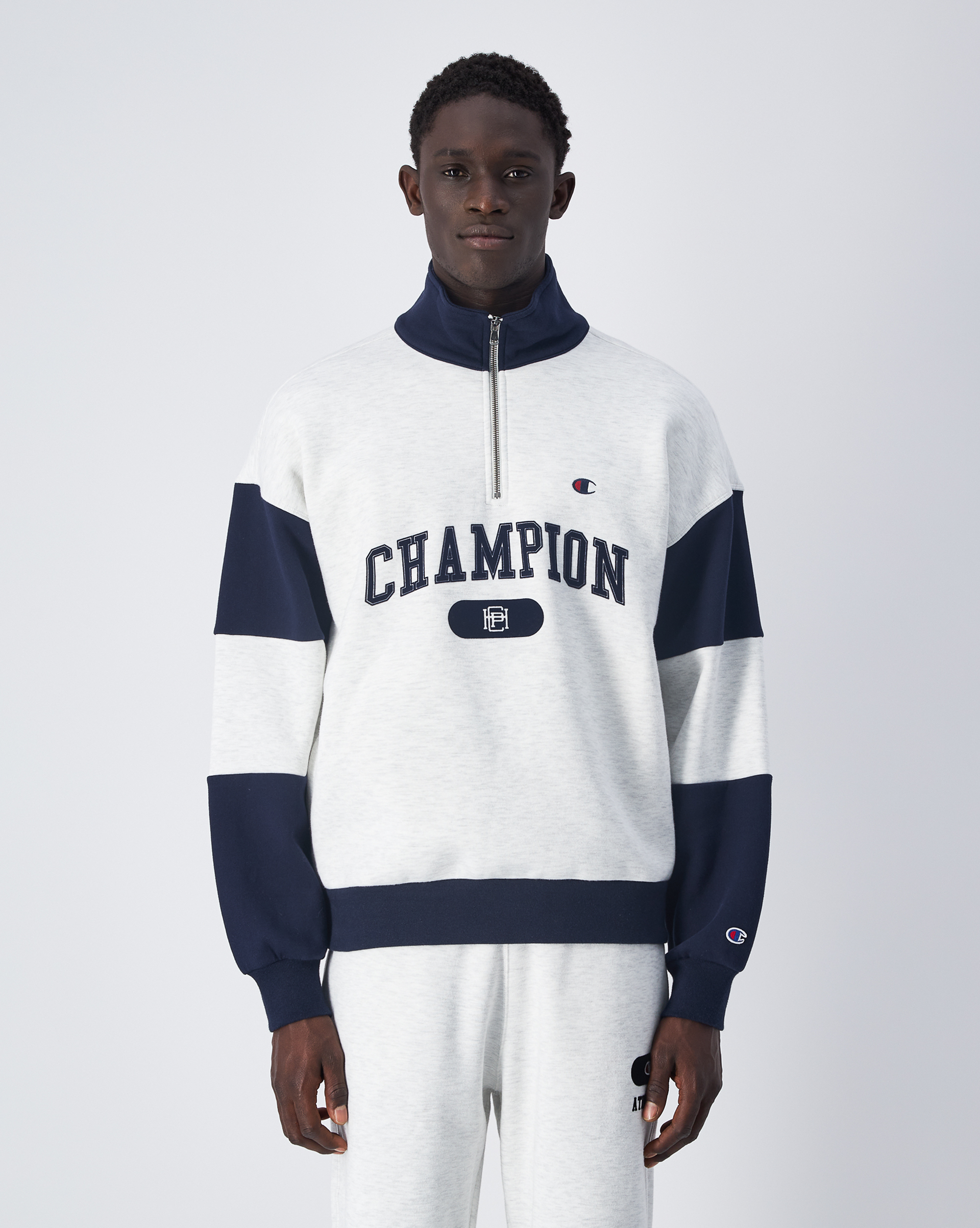 男款-ROCHESTER 寬版拼接印花半拉鍊衛衣-淺米色（220435-EM007）