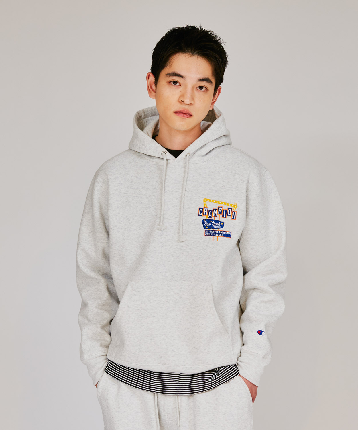 男款-CASUAL 美式復古刺繡連帽衛衣-灰色（C3-A104-060）