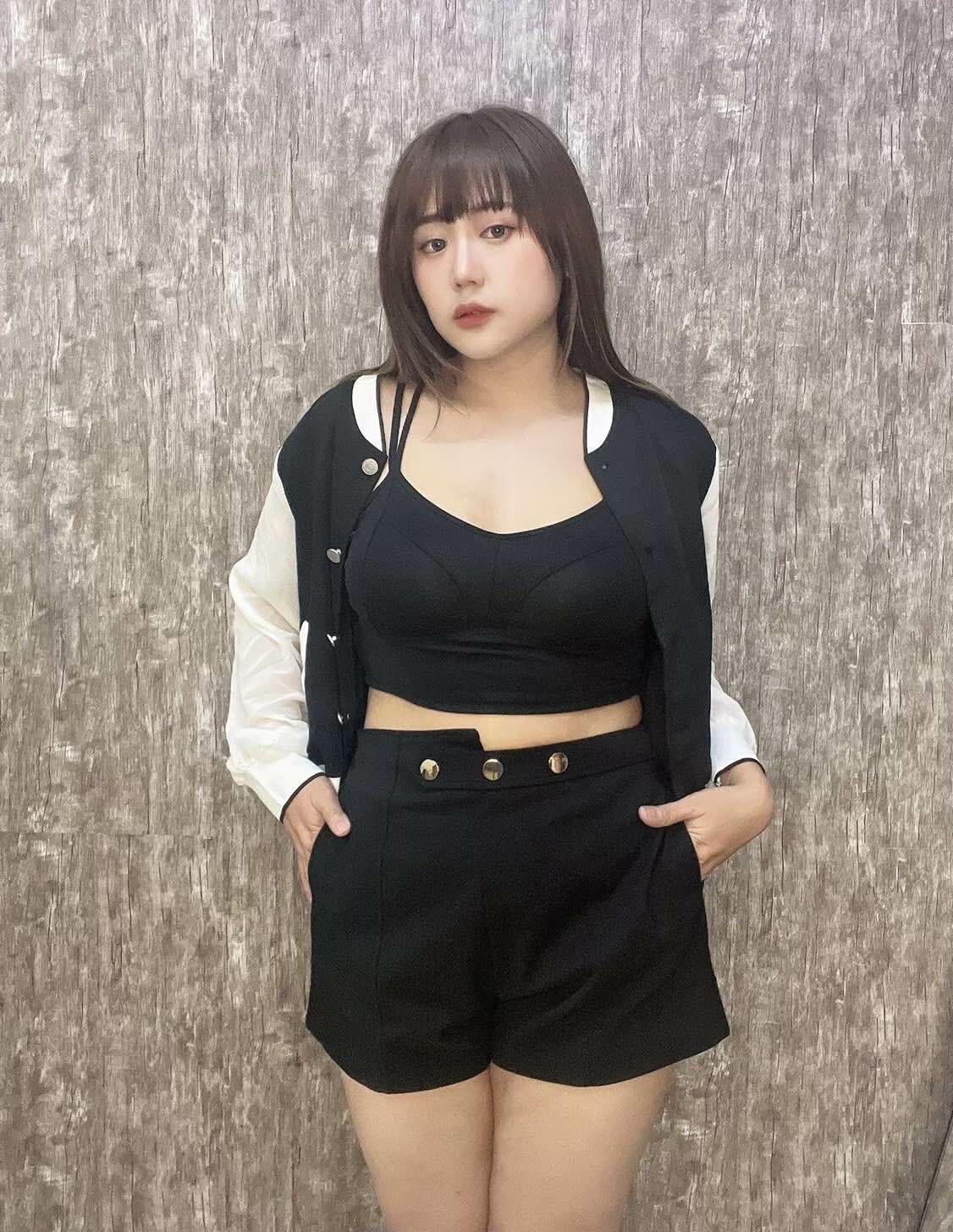 惡魔金釦割線縮腰西裝褲