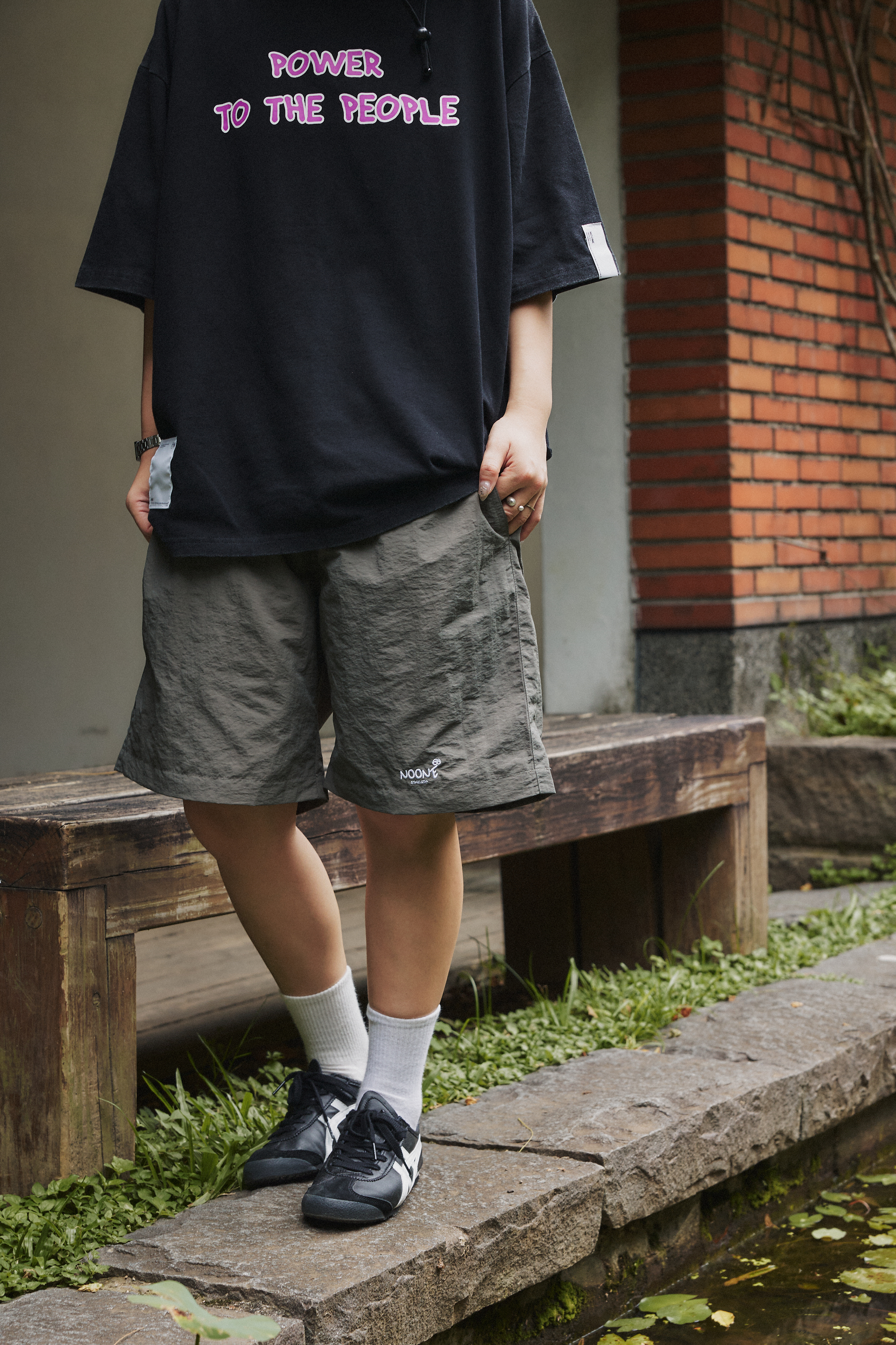 NOONE 👀 - 刺繡尼龍短褲