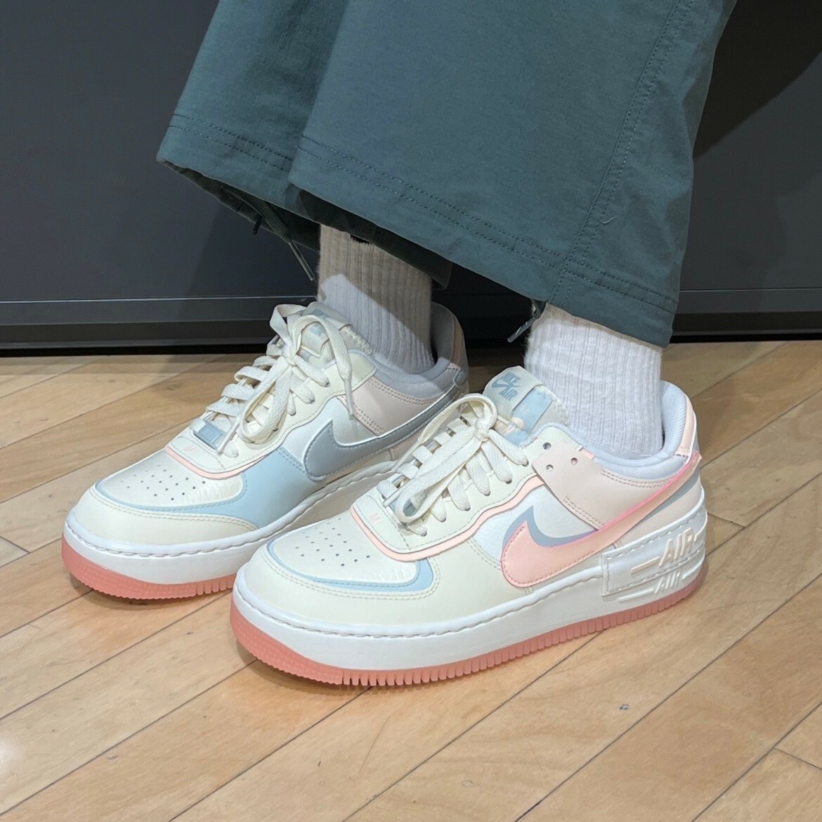 Nike Air Force 1 Low Shadow Coconut Milk & Crimson Tint 馬卡龍 白粉藍 拼接 解構 厚底增高