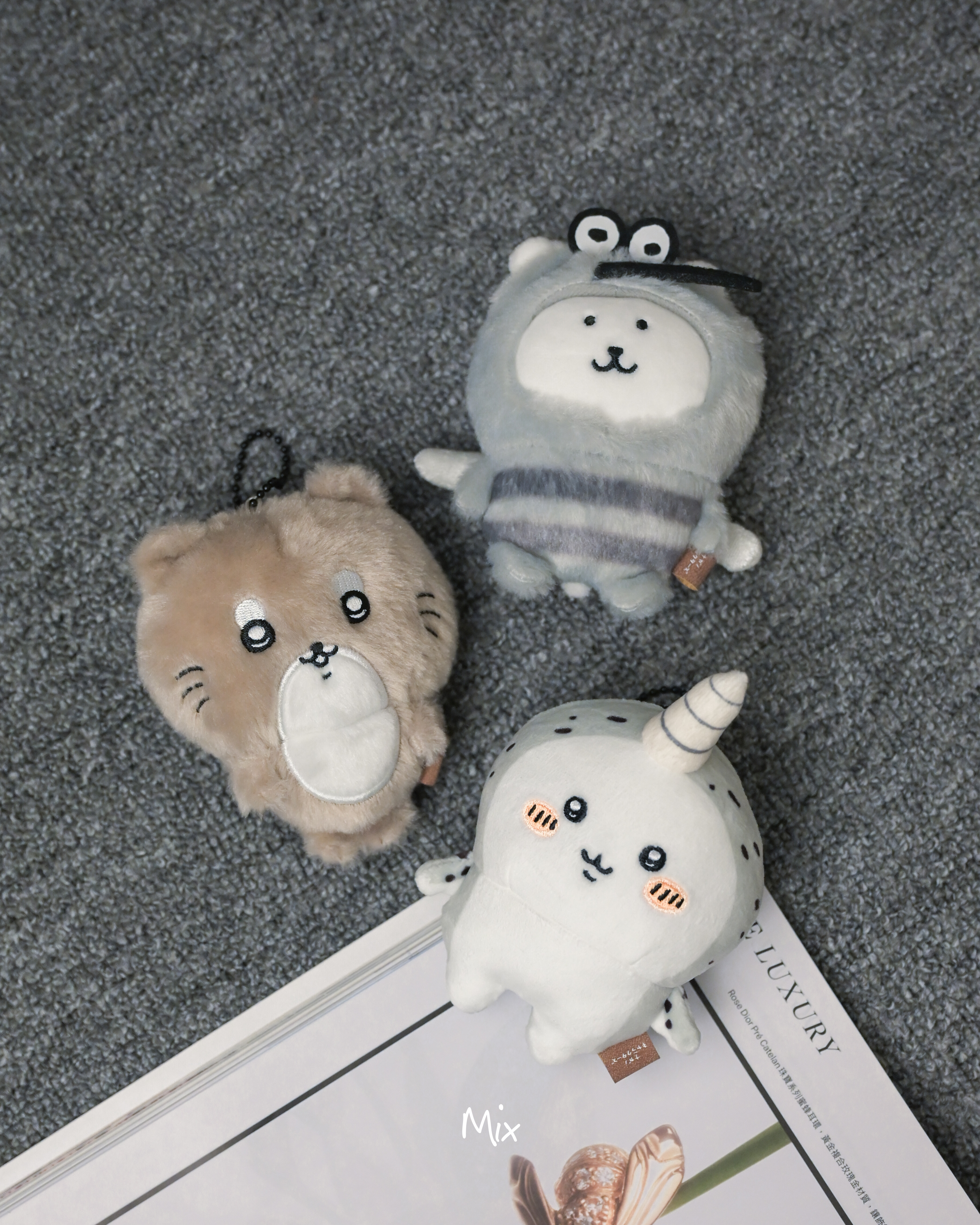 iSNEAKERS｜Joke Bear自嘲熊獨角鯨、黃斑蹄兔 游泳可樂餅 吊飾娃娃