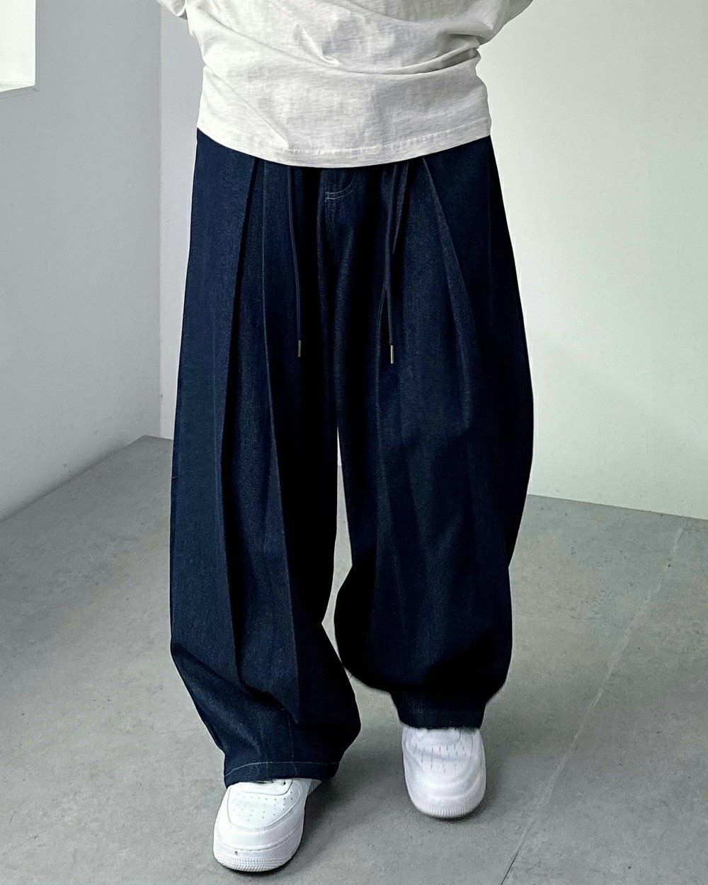 淨色鬆身牛仔褲 COSTES-010P