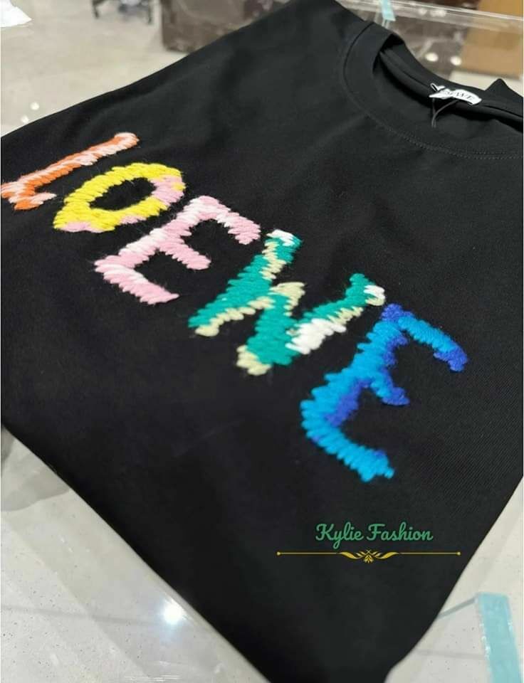 LOEWE 彩虹 LOGO 立體刺繡 Tee