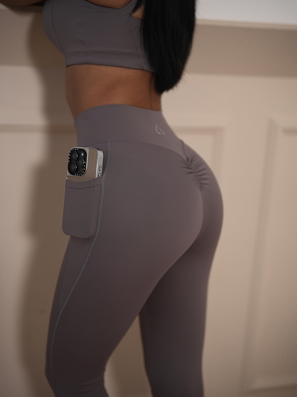 Perfect Peach | 抓皺蜜桃長褲 （2色）