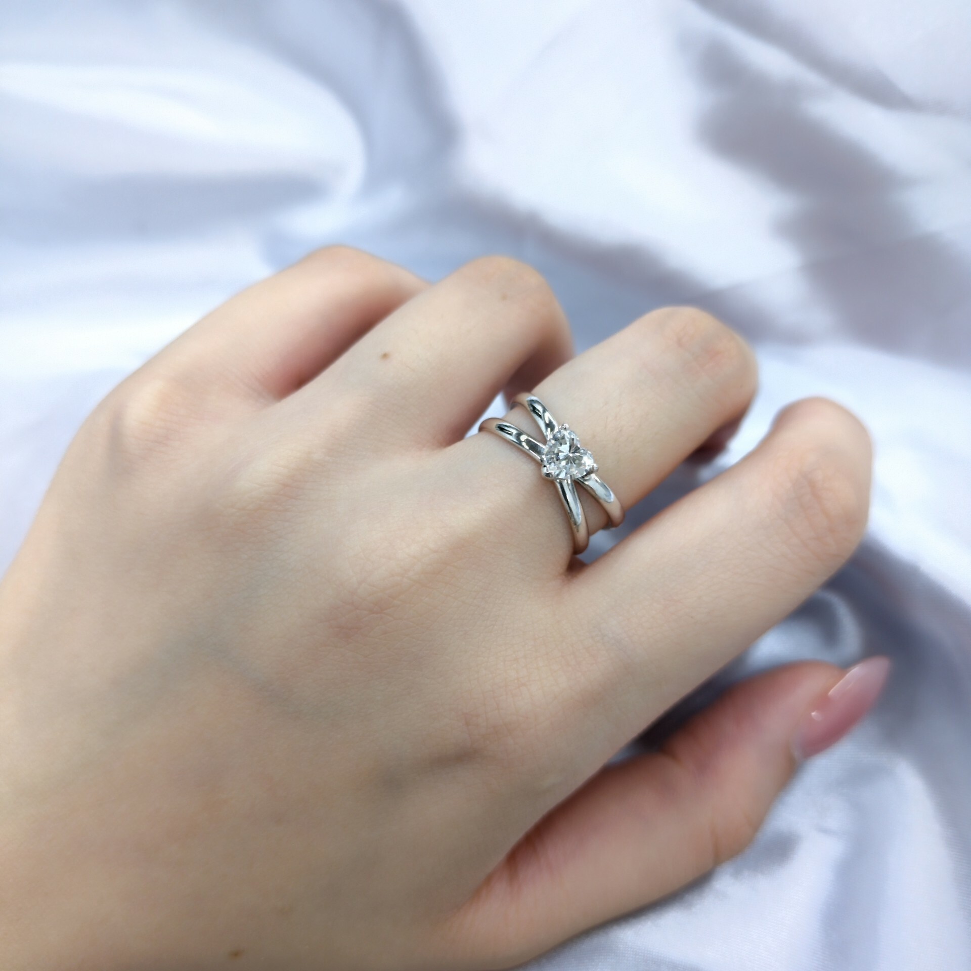 18K White Gold 0.45ct Heart Shaped Diamond Ring