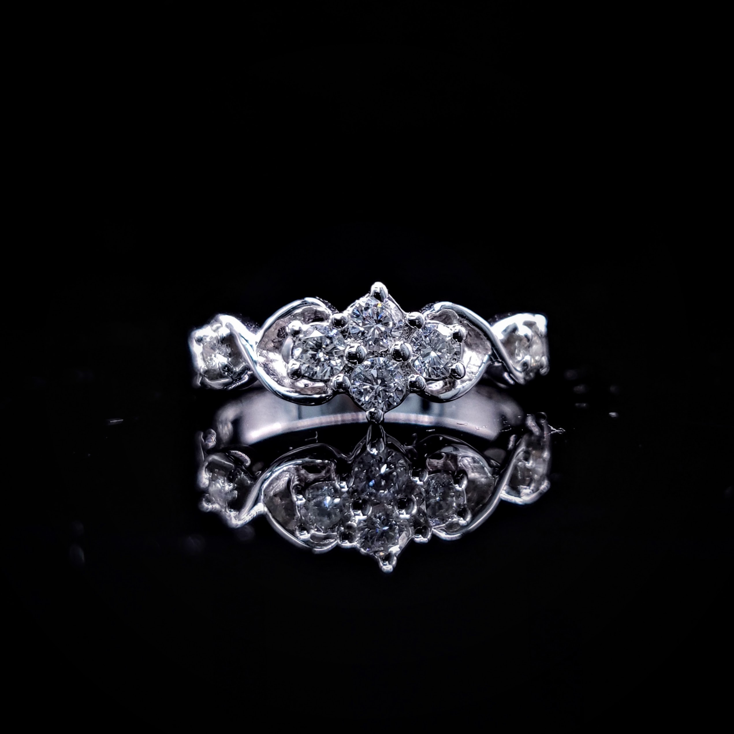 18K White Gold 0.32ct Diamond Ring