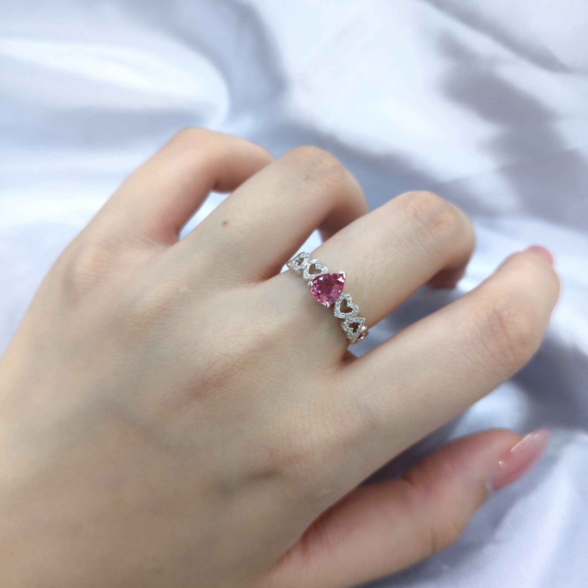 18K White Gold 0.75ct Sapphire and Diamond Ring