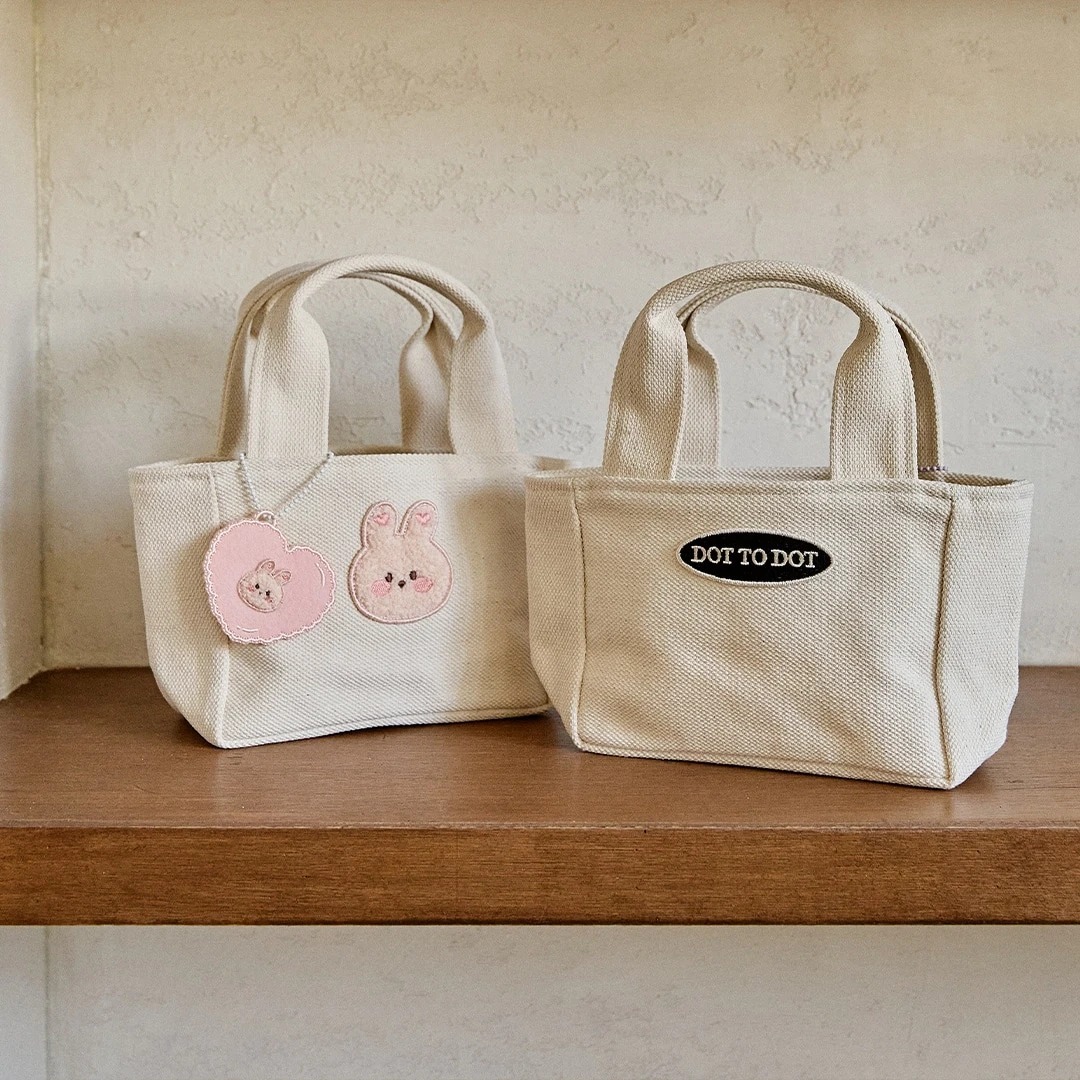 毛絨圓臉系列-高質帆布硬硬包  (愛心掛鍊需另外購買)