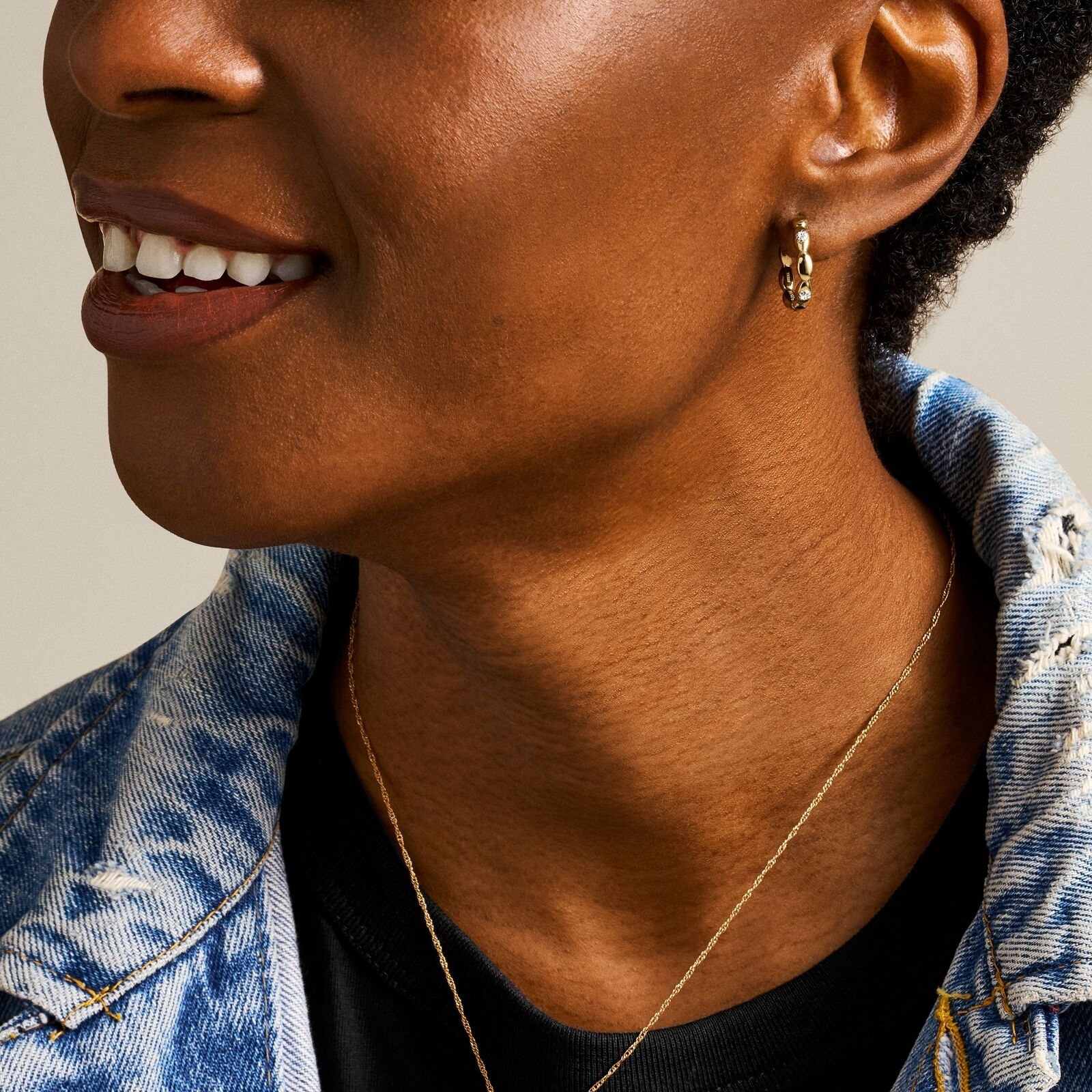 Sutton 惡魔之眼圈式耳環-金色 JF04795710