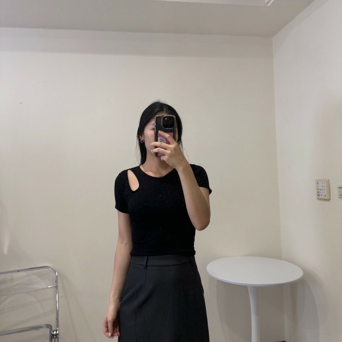 水滴挖肩彈性短袖bra T（現貨）