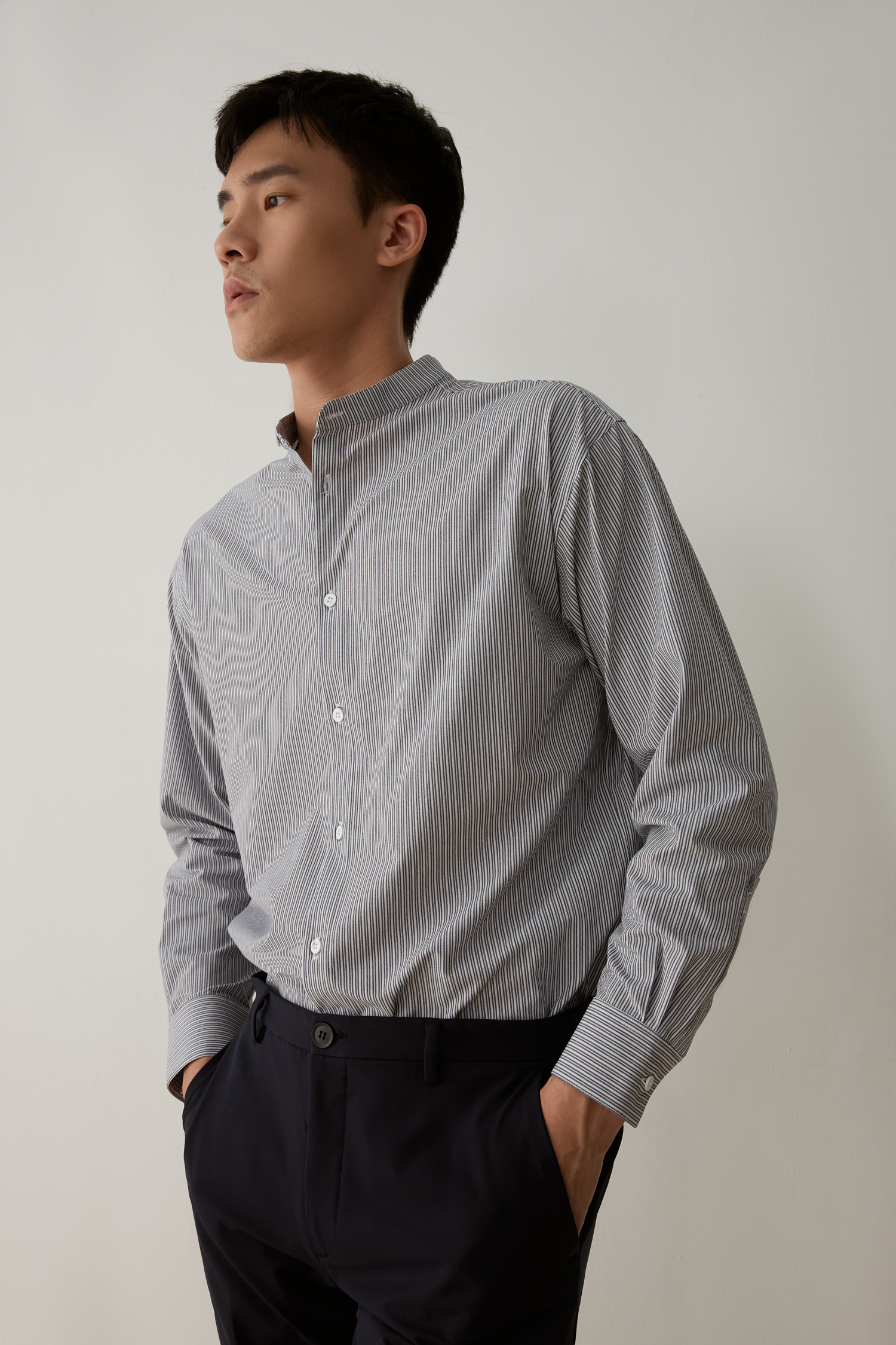 STRIPE 長袖立領襯衫 男（深藍）