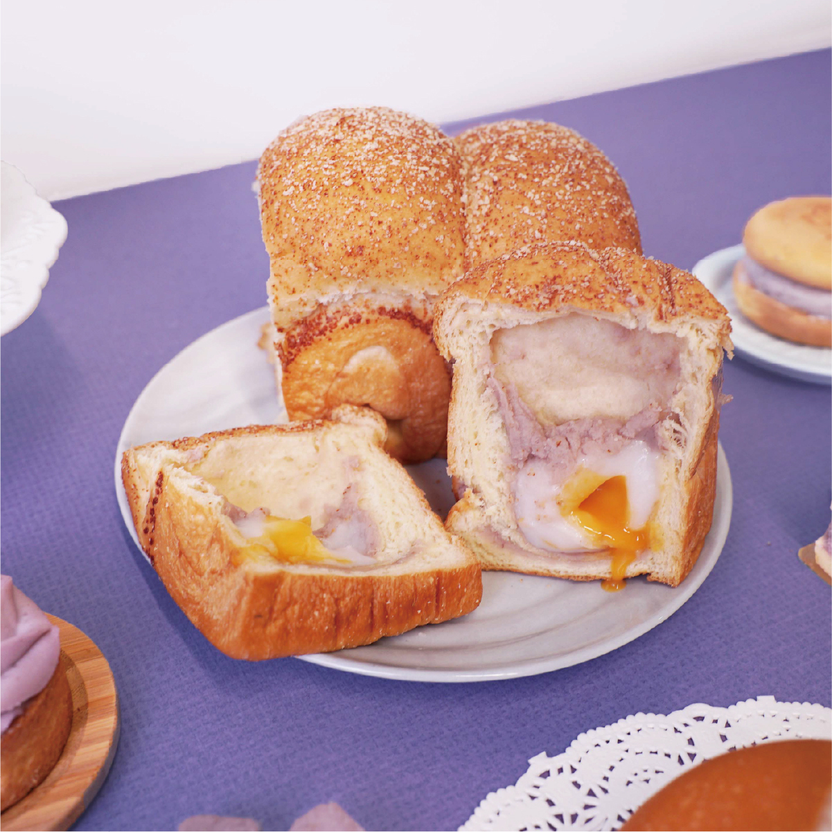 【限店取】奶皇芋頭麻吉爆漿吐司