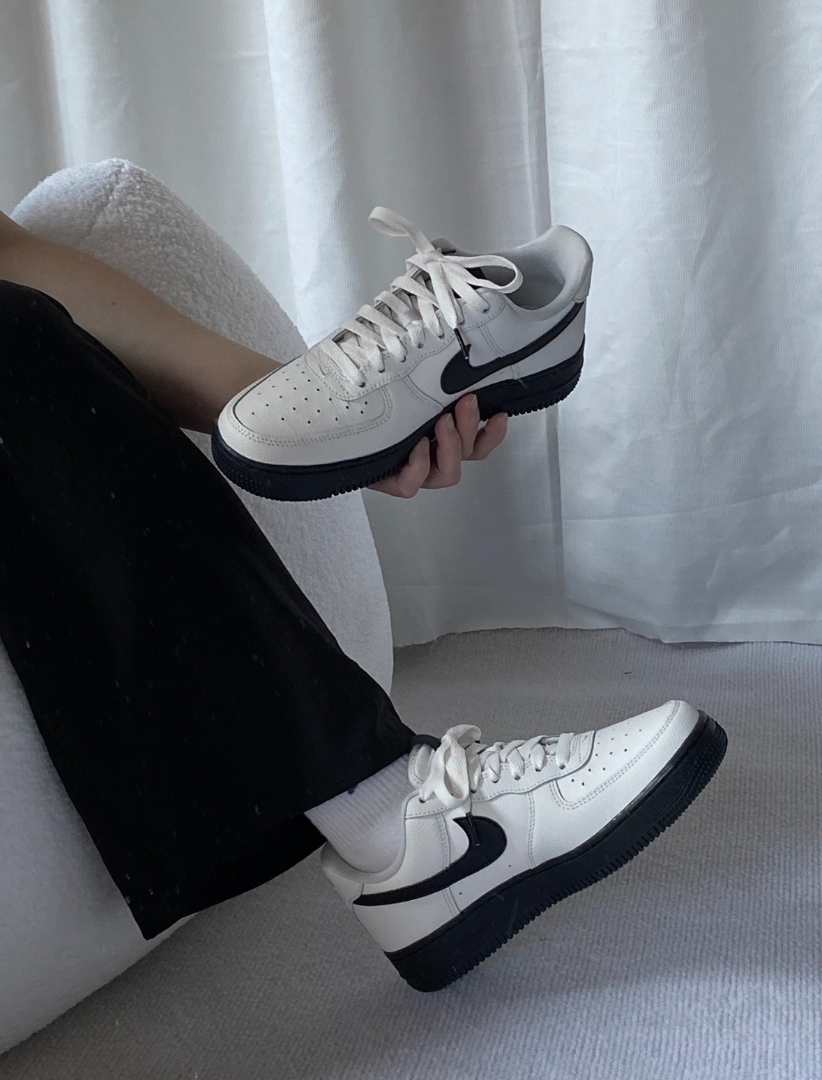 Nike Air Force 1 米白黑底 皮革 HJ7180-030/預購