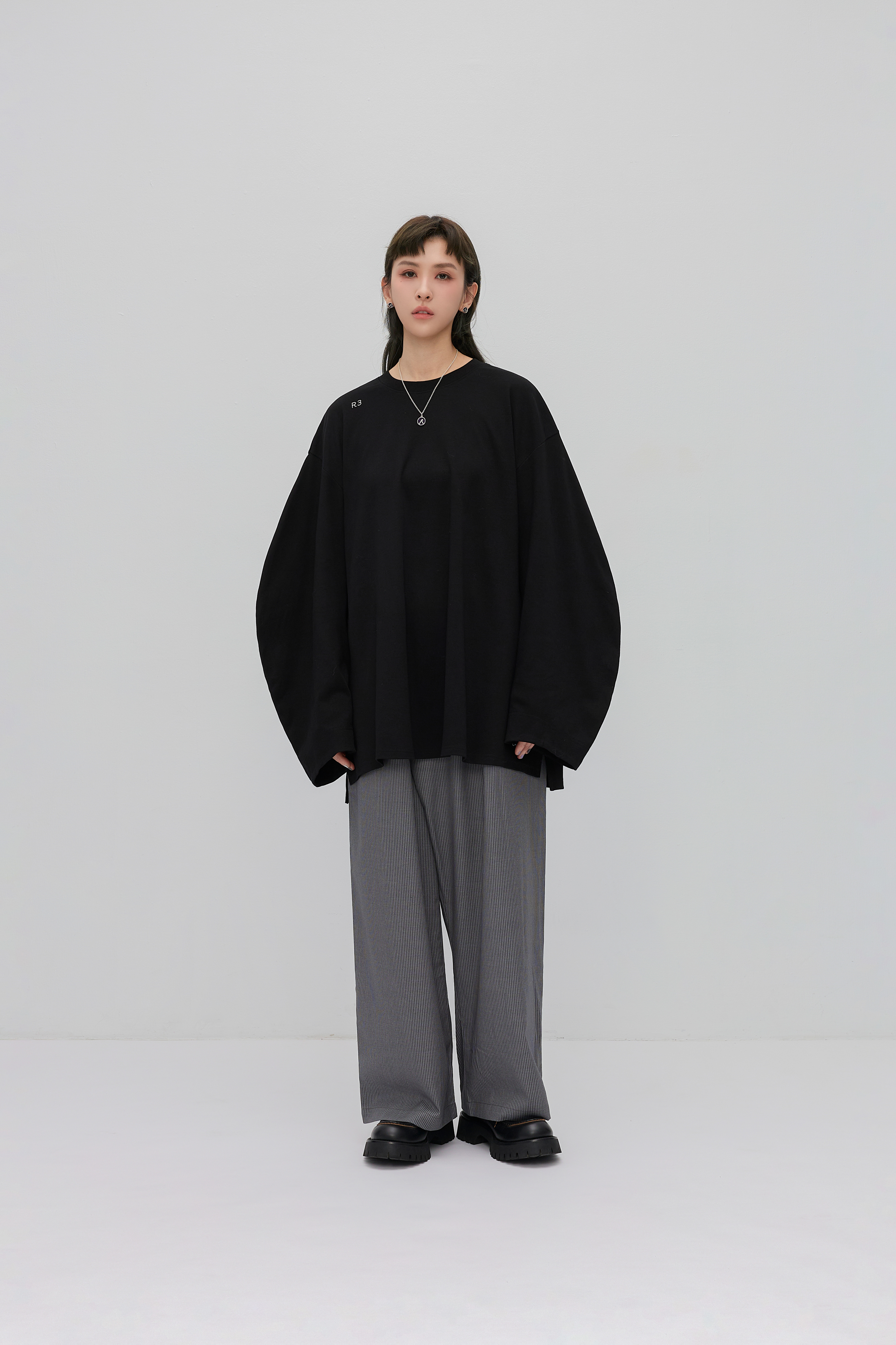 RETEM03 Glitch Logo Tee｜Black