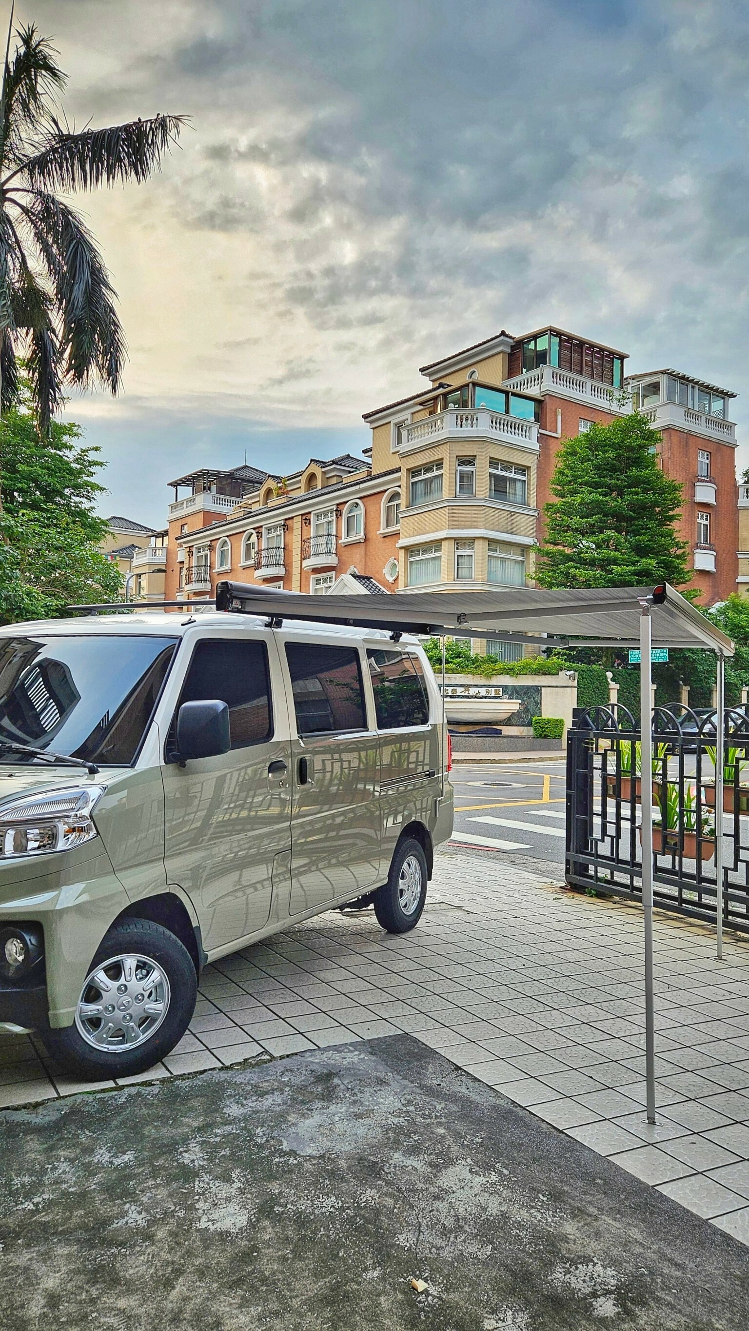 FIAMMA F45S 260(中華菱利 VERYCA A180)