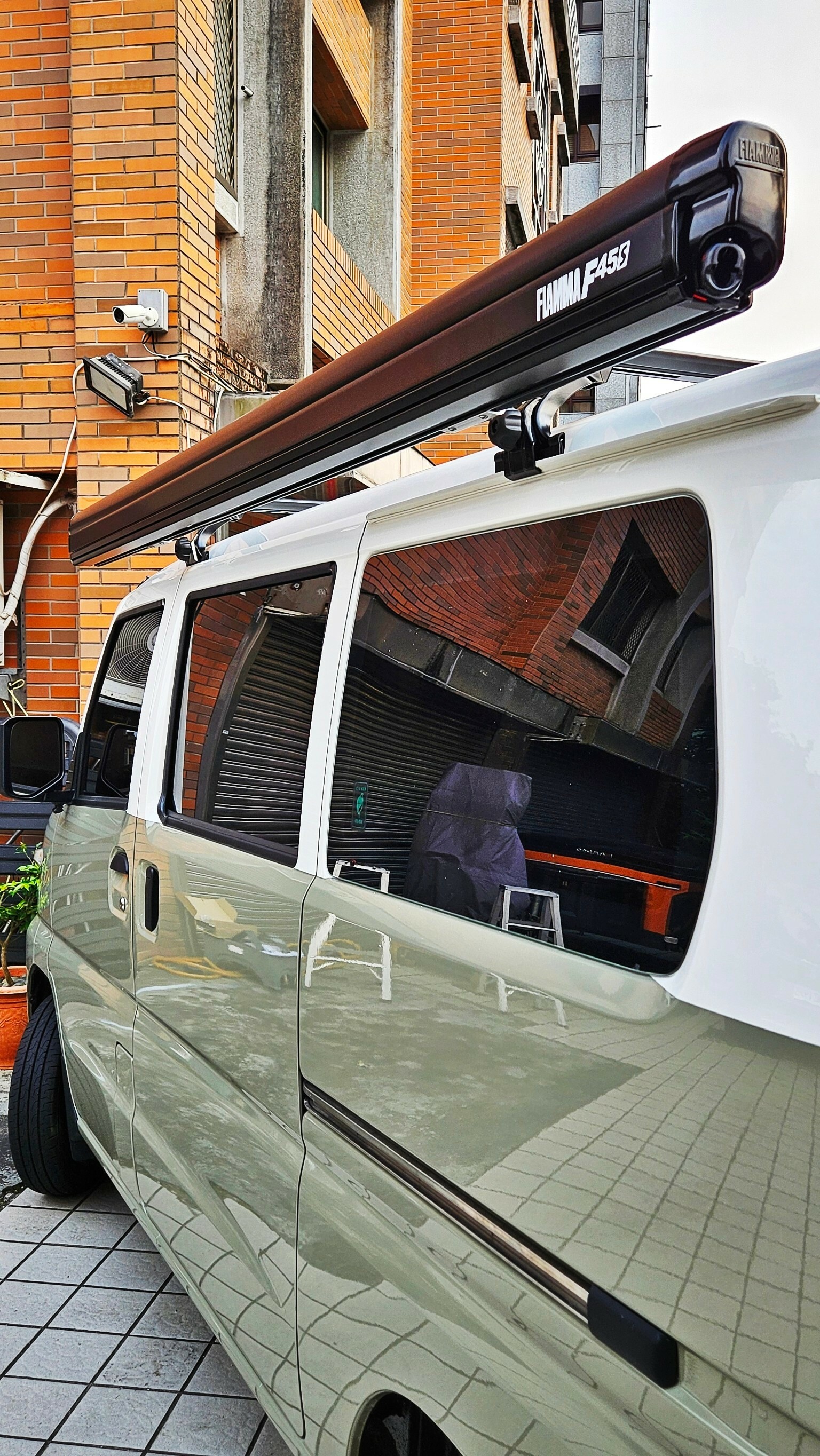 FIAMMA F45S 260(中華菱利 VERYCA A180)