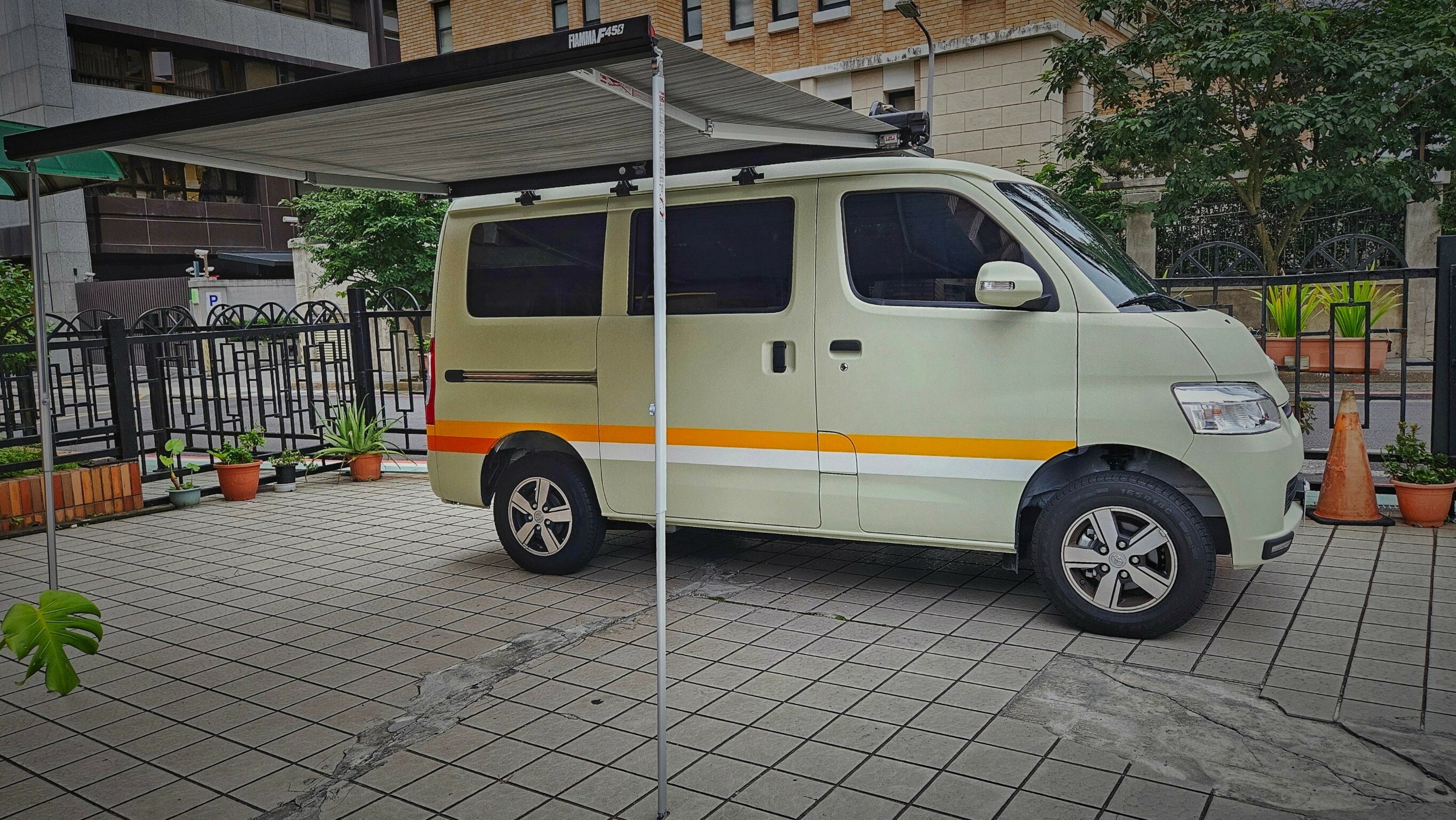 車邊帳 FIAMMA F45S 260(Toyota- TOWNACE)